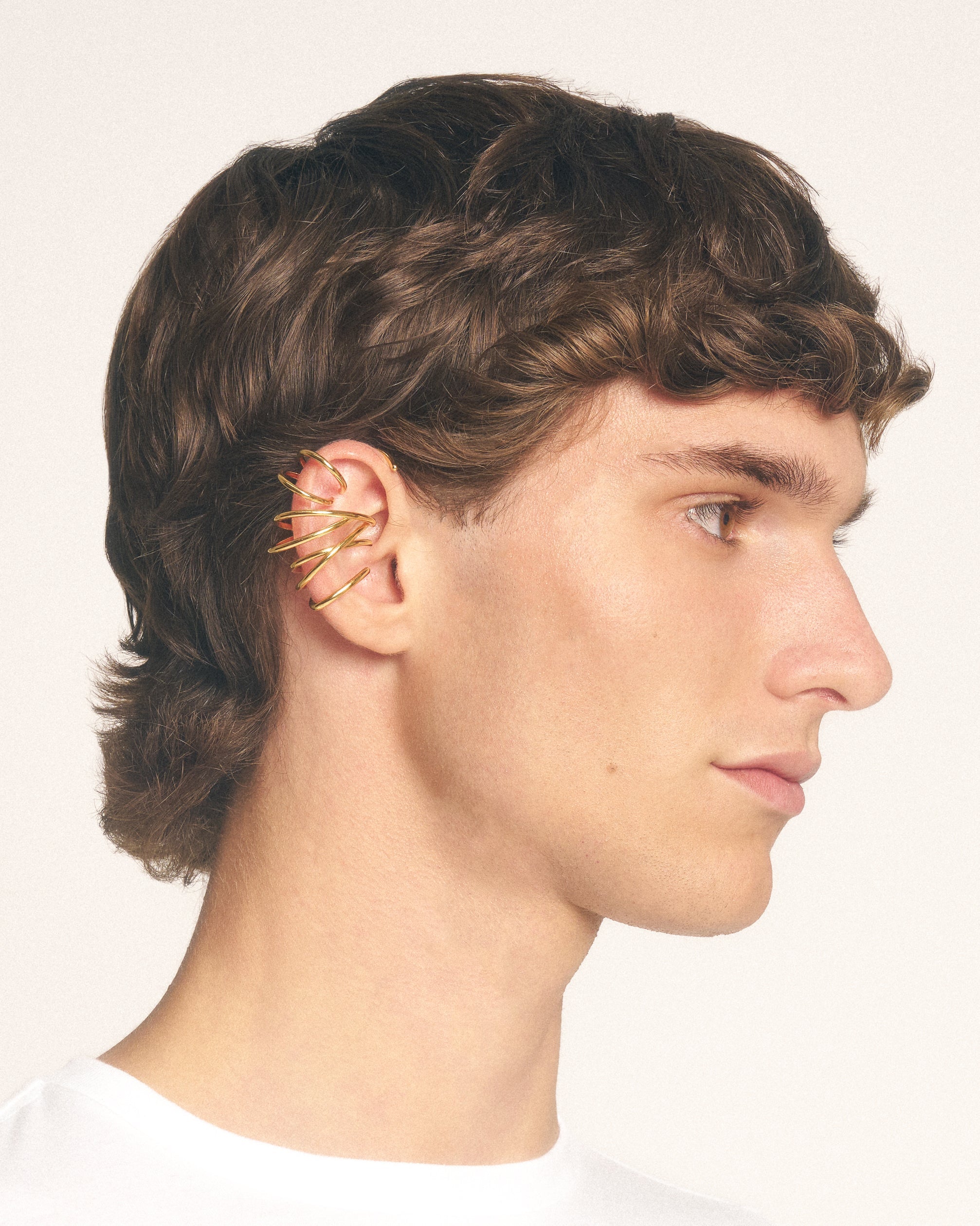 Orbit ear cuff