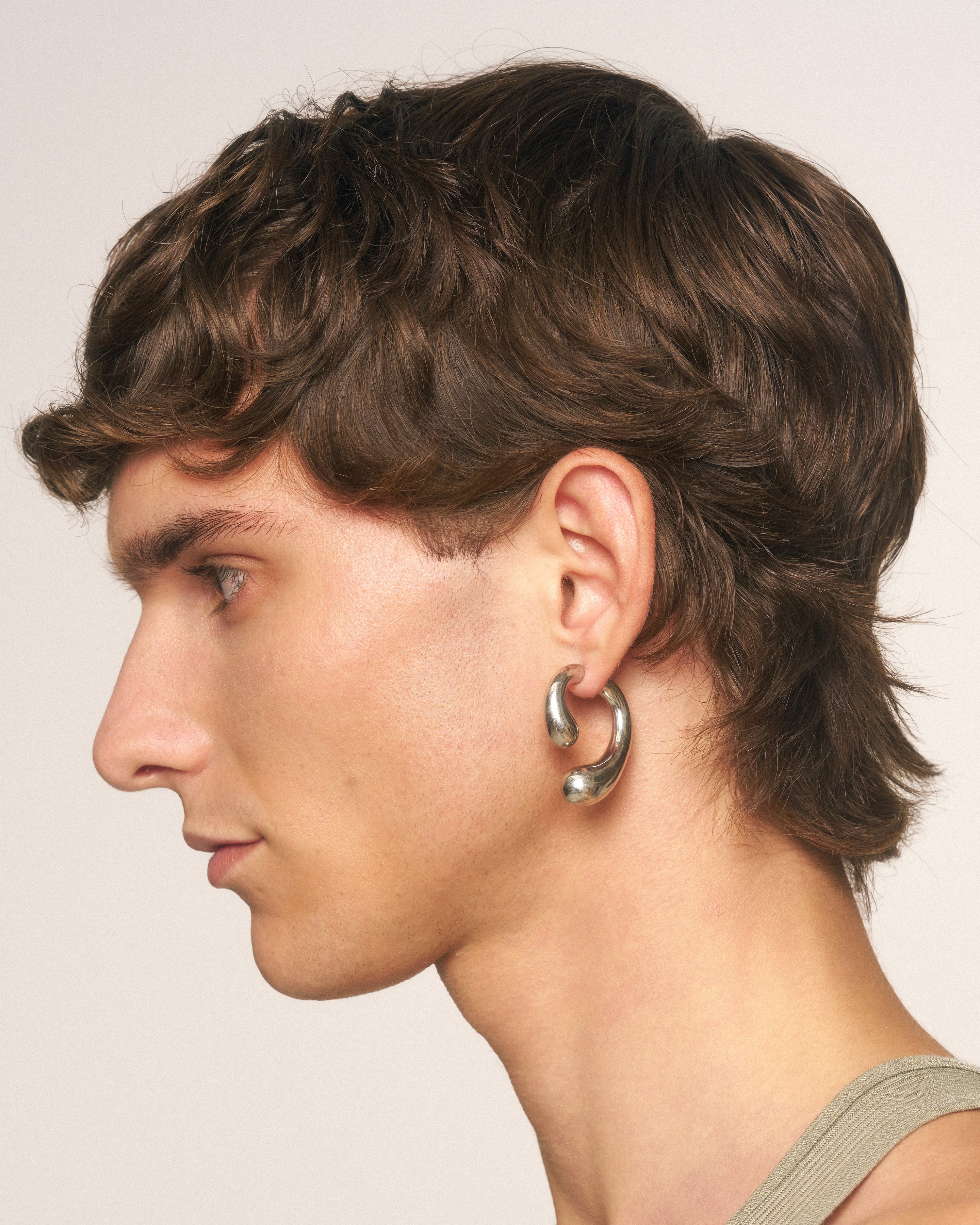 P earrings small