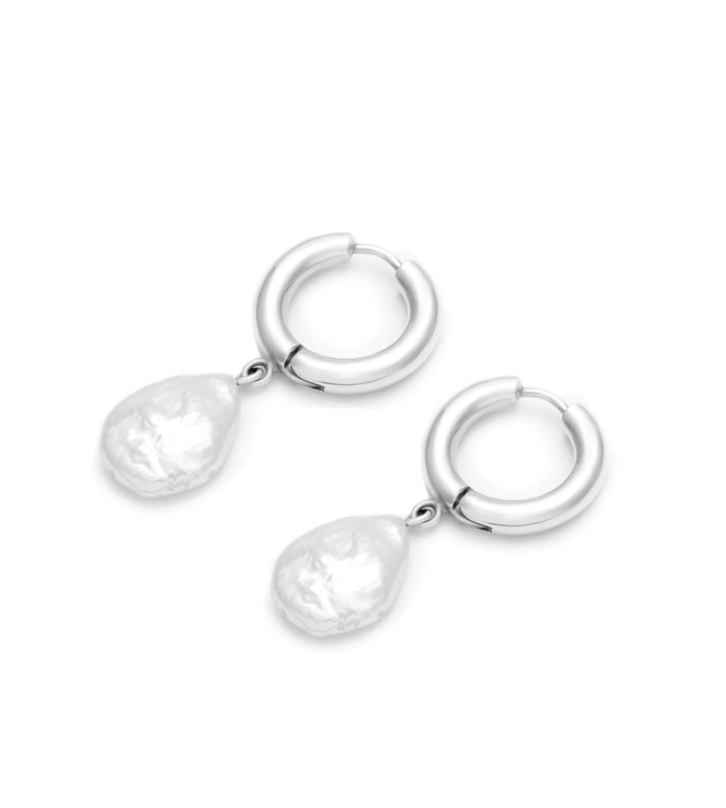 Loa hoop & baroque pearl