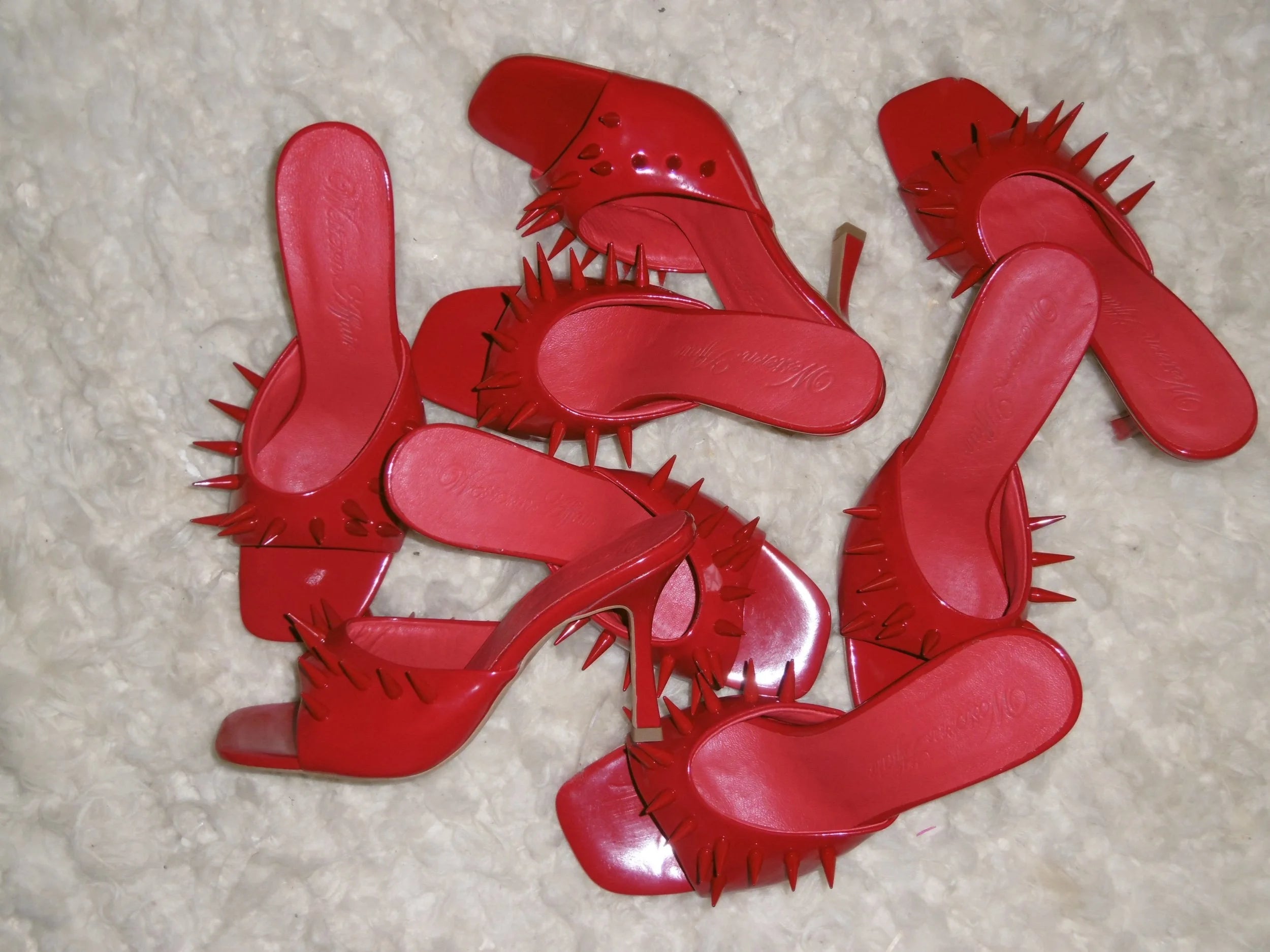Spotlight passion red