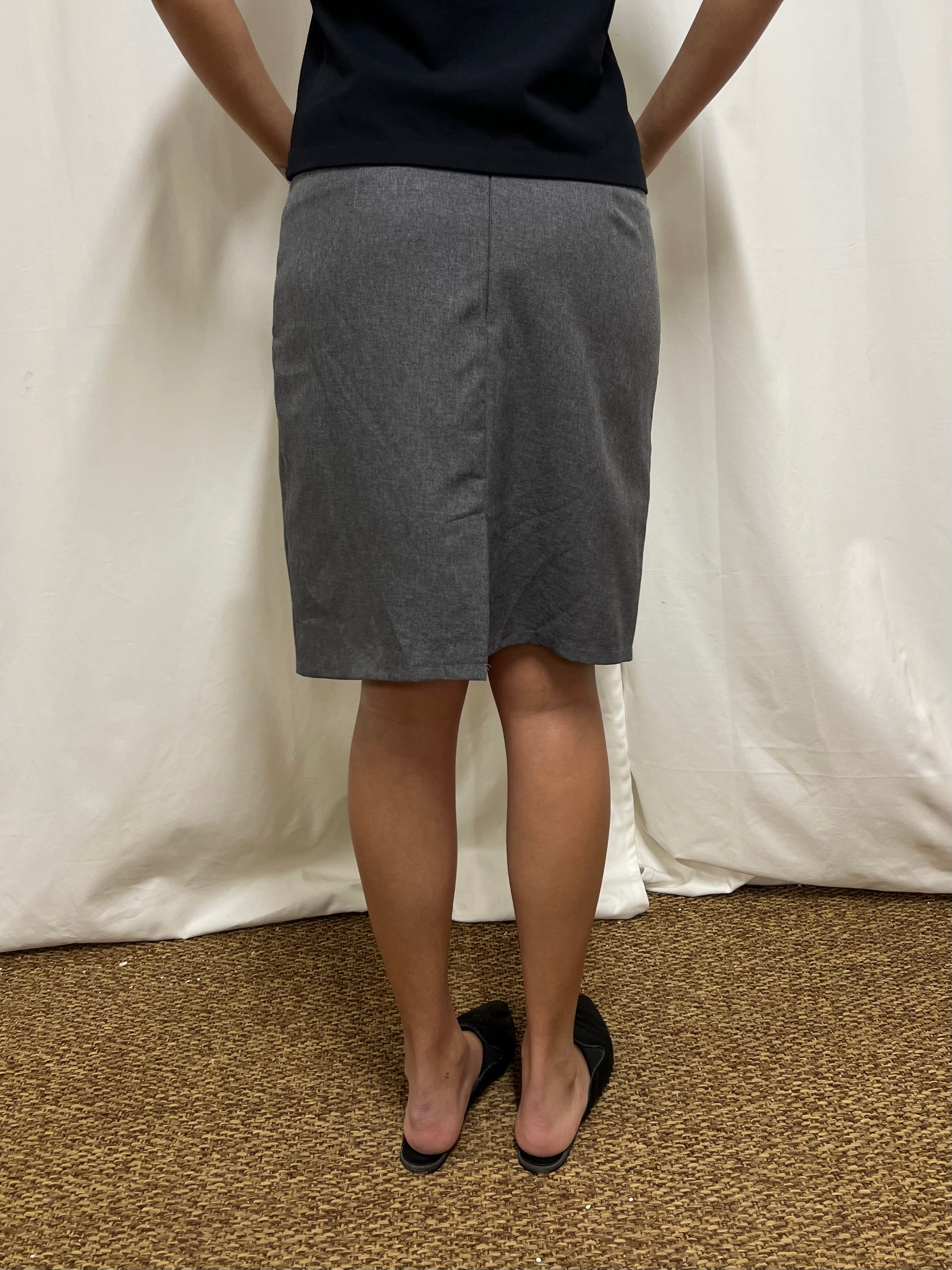 Grey skirt