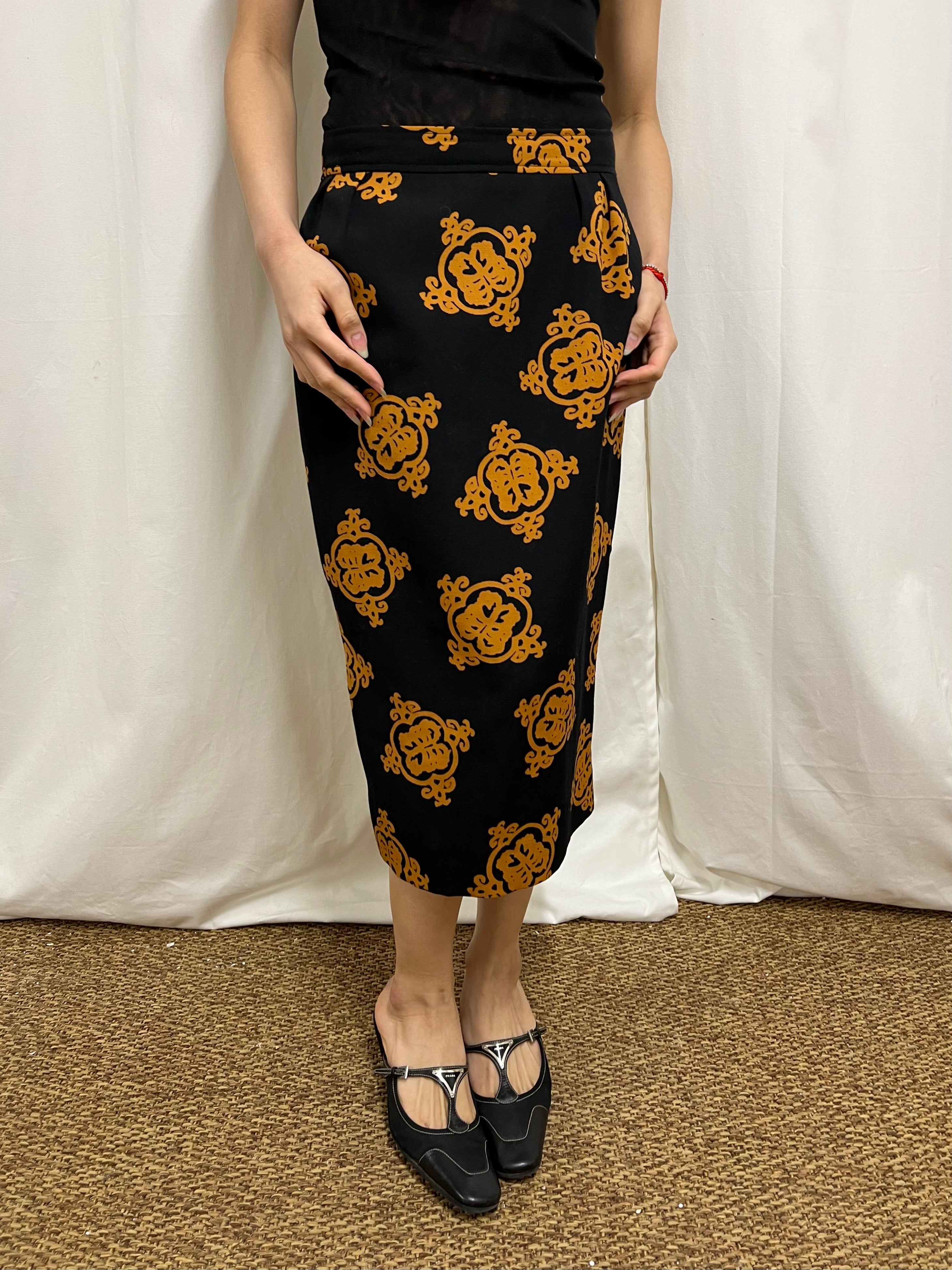 Graphic midi skirt