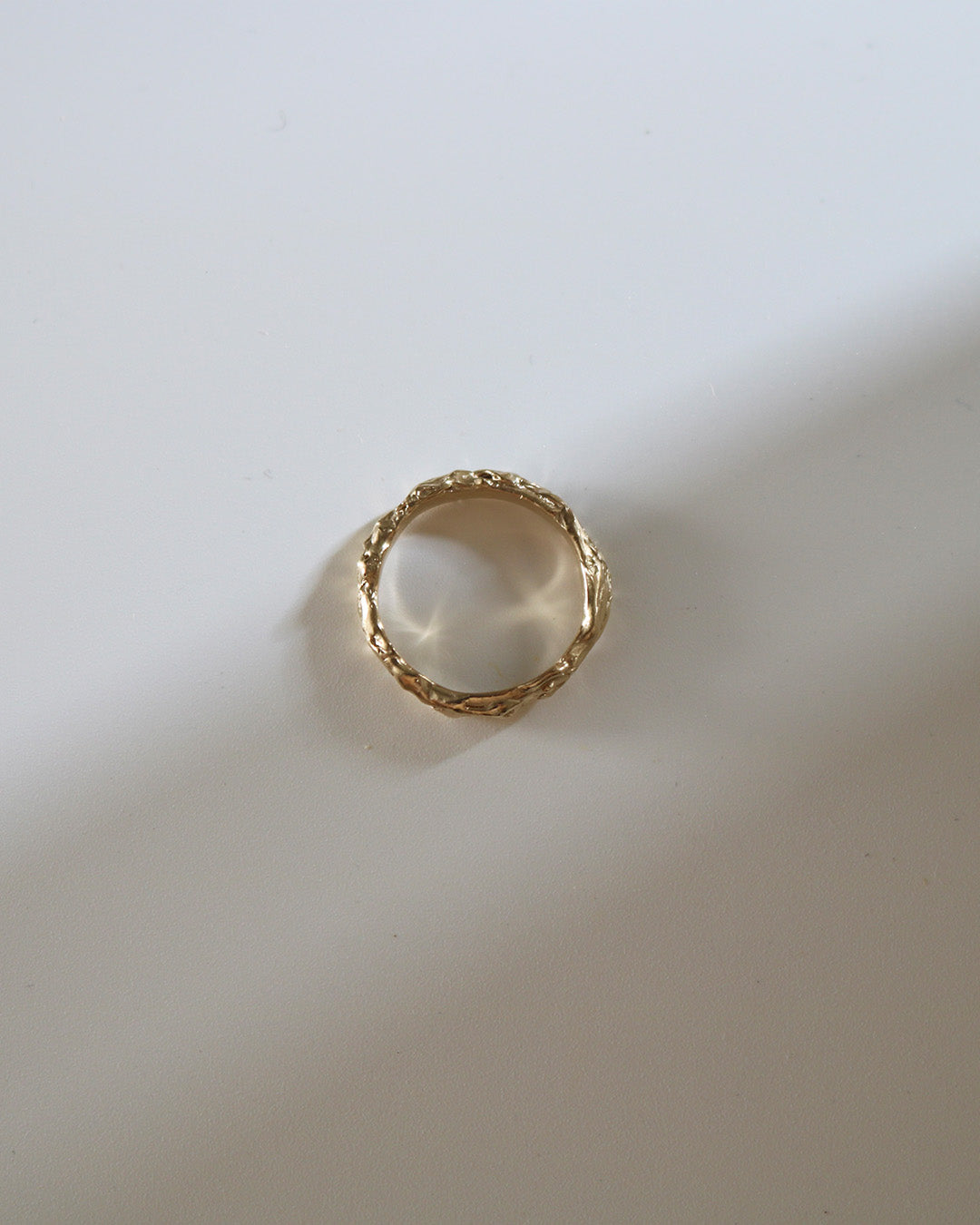 Pinkie's up! ring - gold