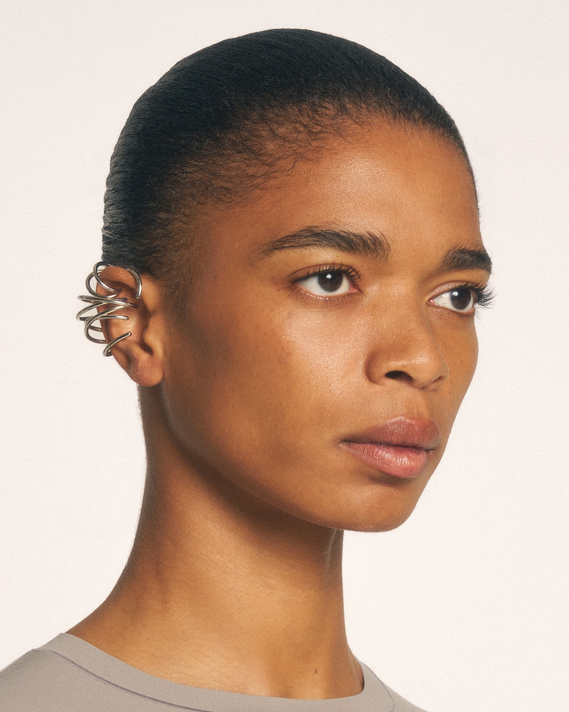 Orbit ear cuff