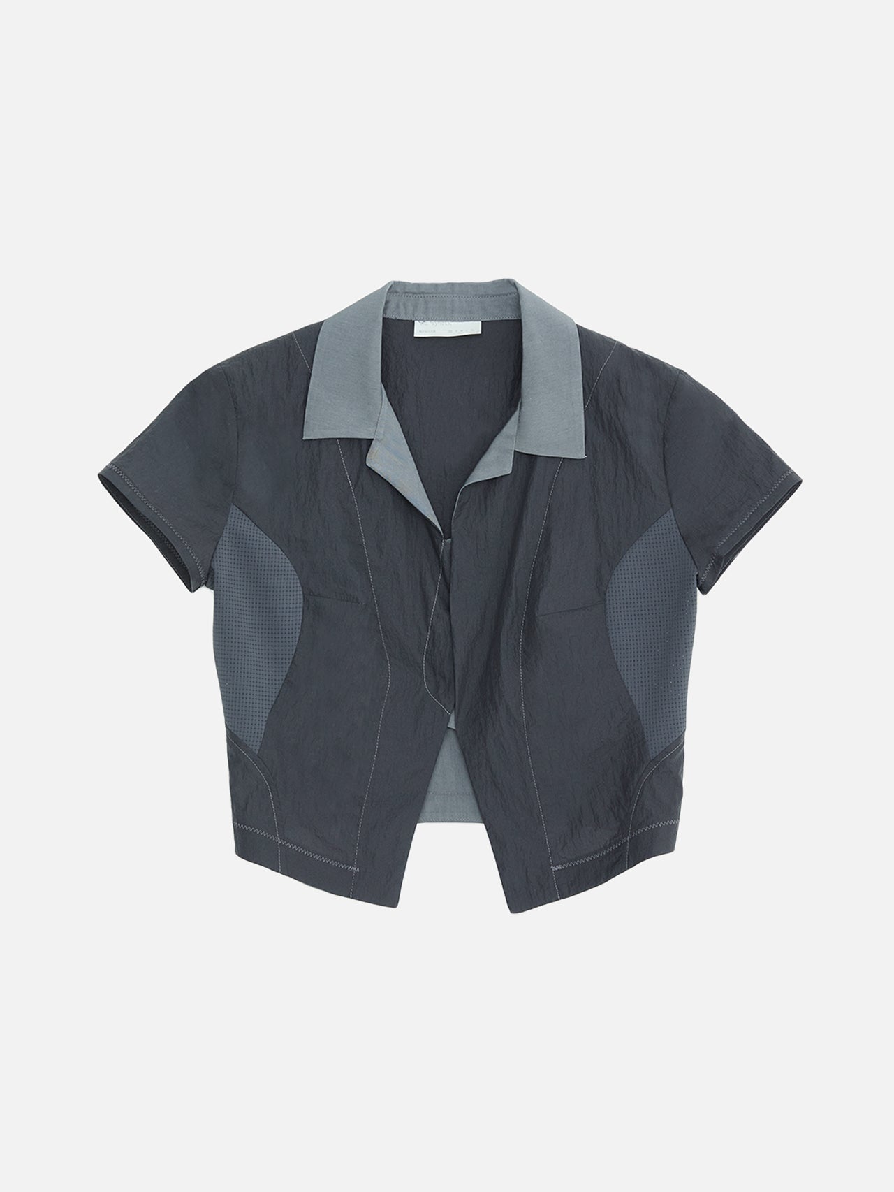 Half sleeve shirt