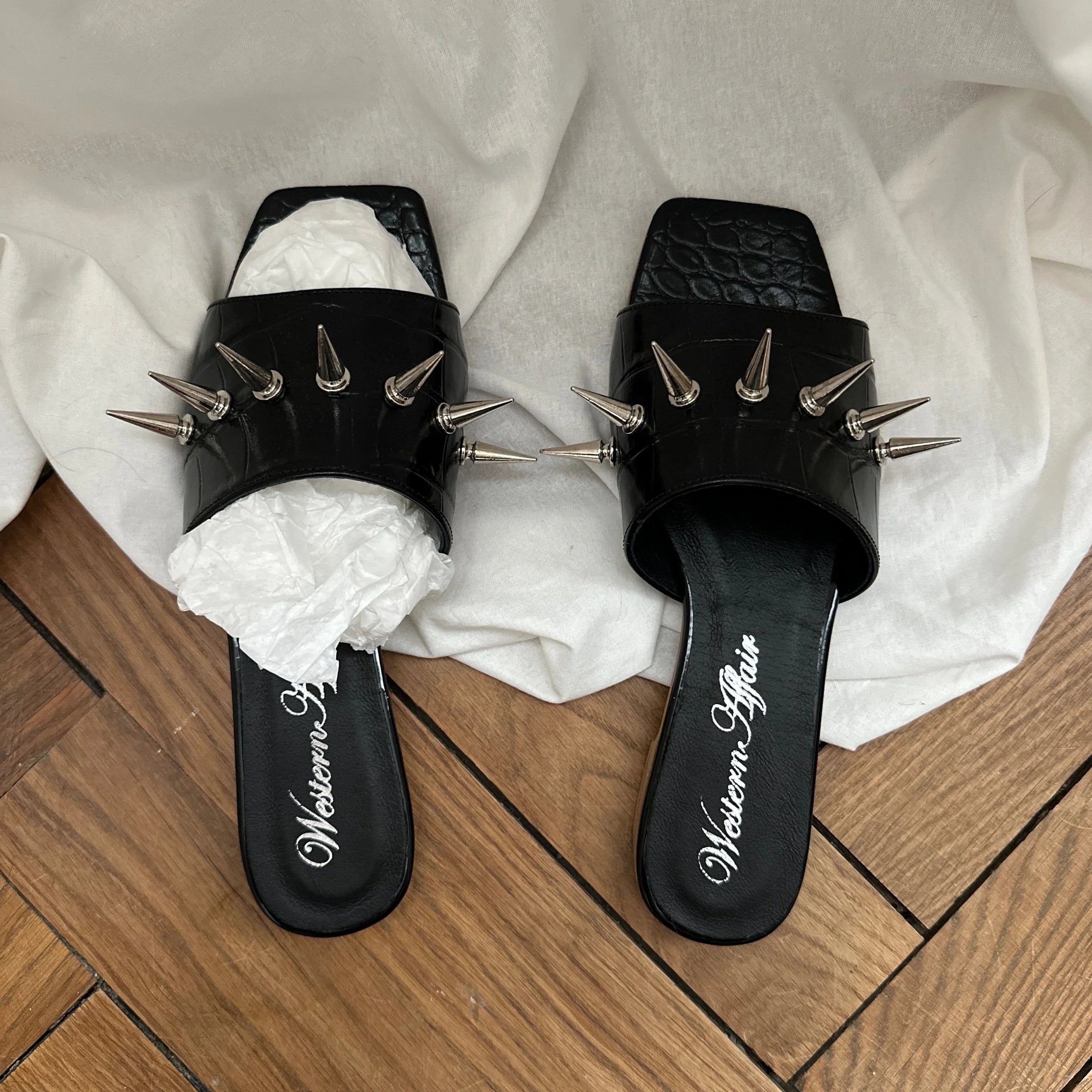 Spotlight flats