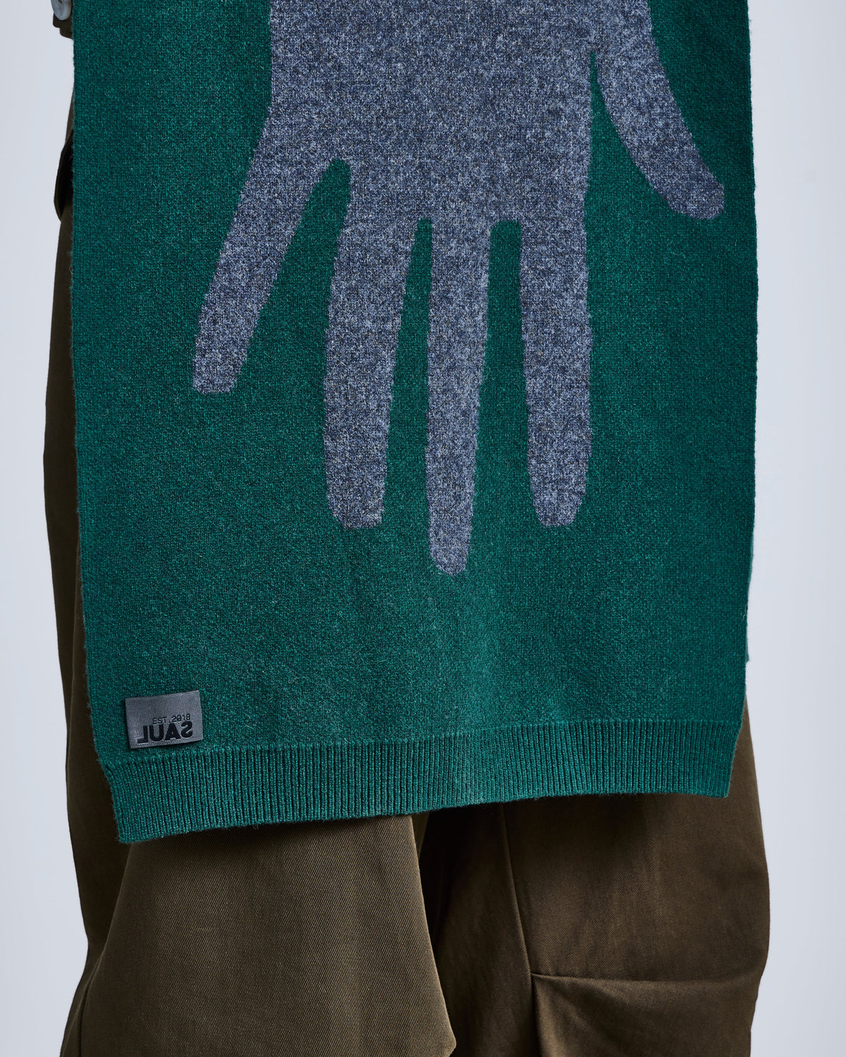 Knitted 'embrace' scarf