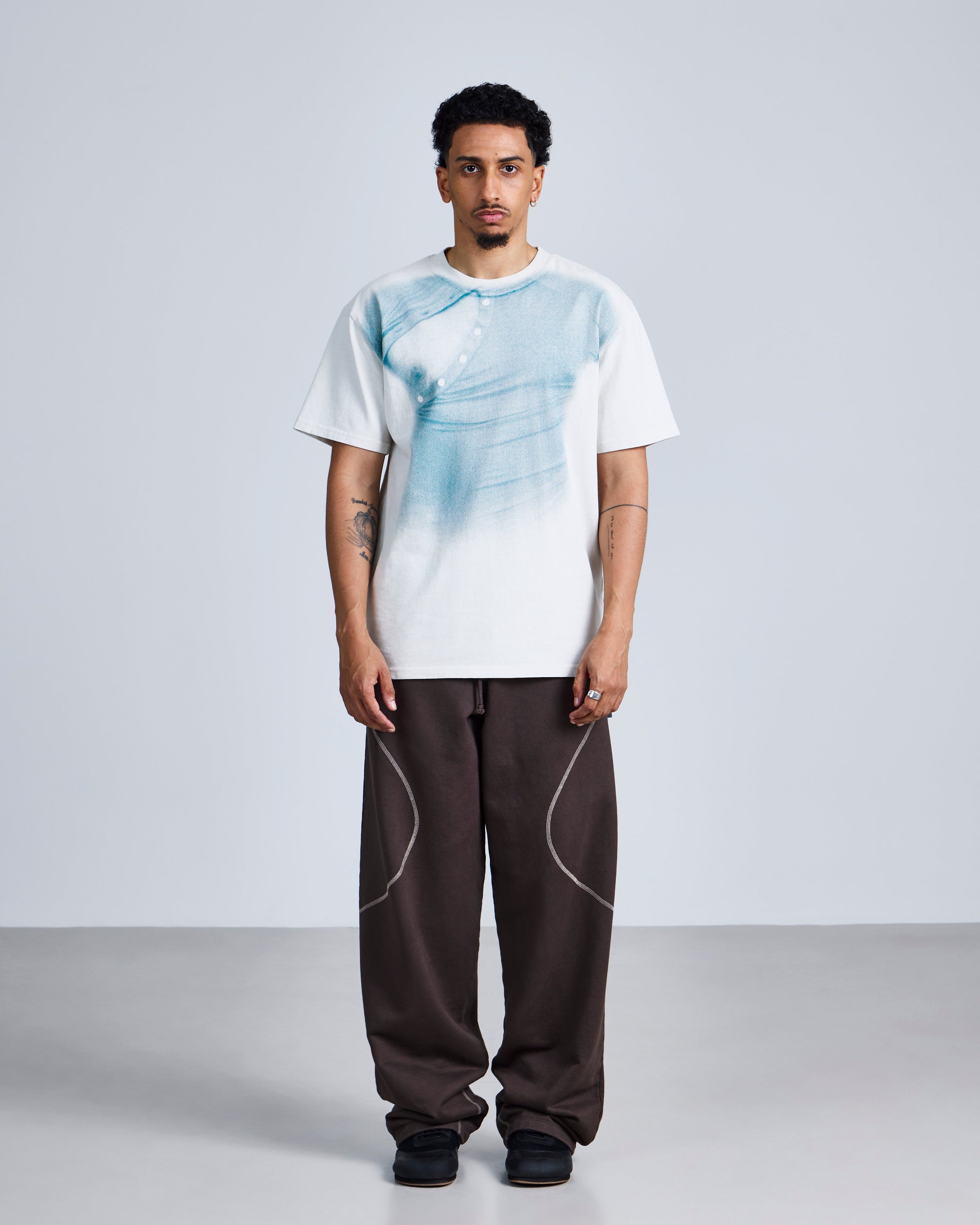 Asymmetric henley' print t-shirt