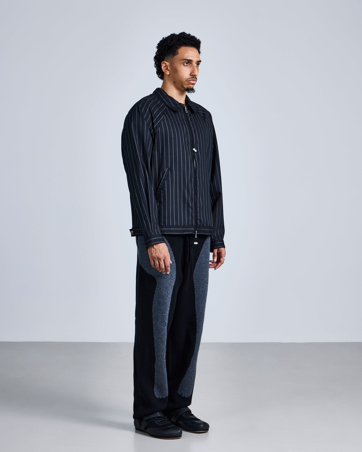 Knitted 'embrace' pants