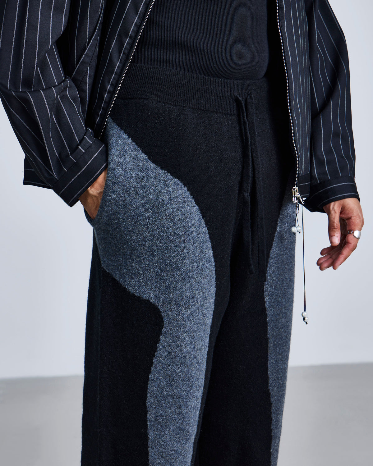 Knitted 'embrace' pants