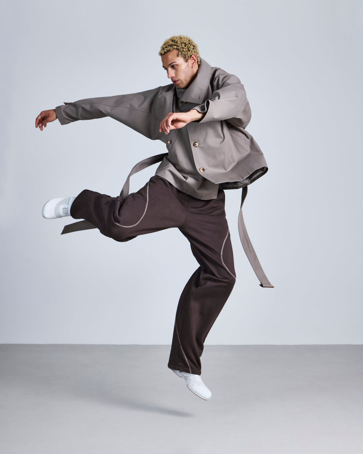 Kinetic trench coat