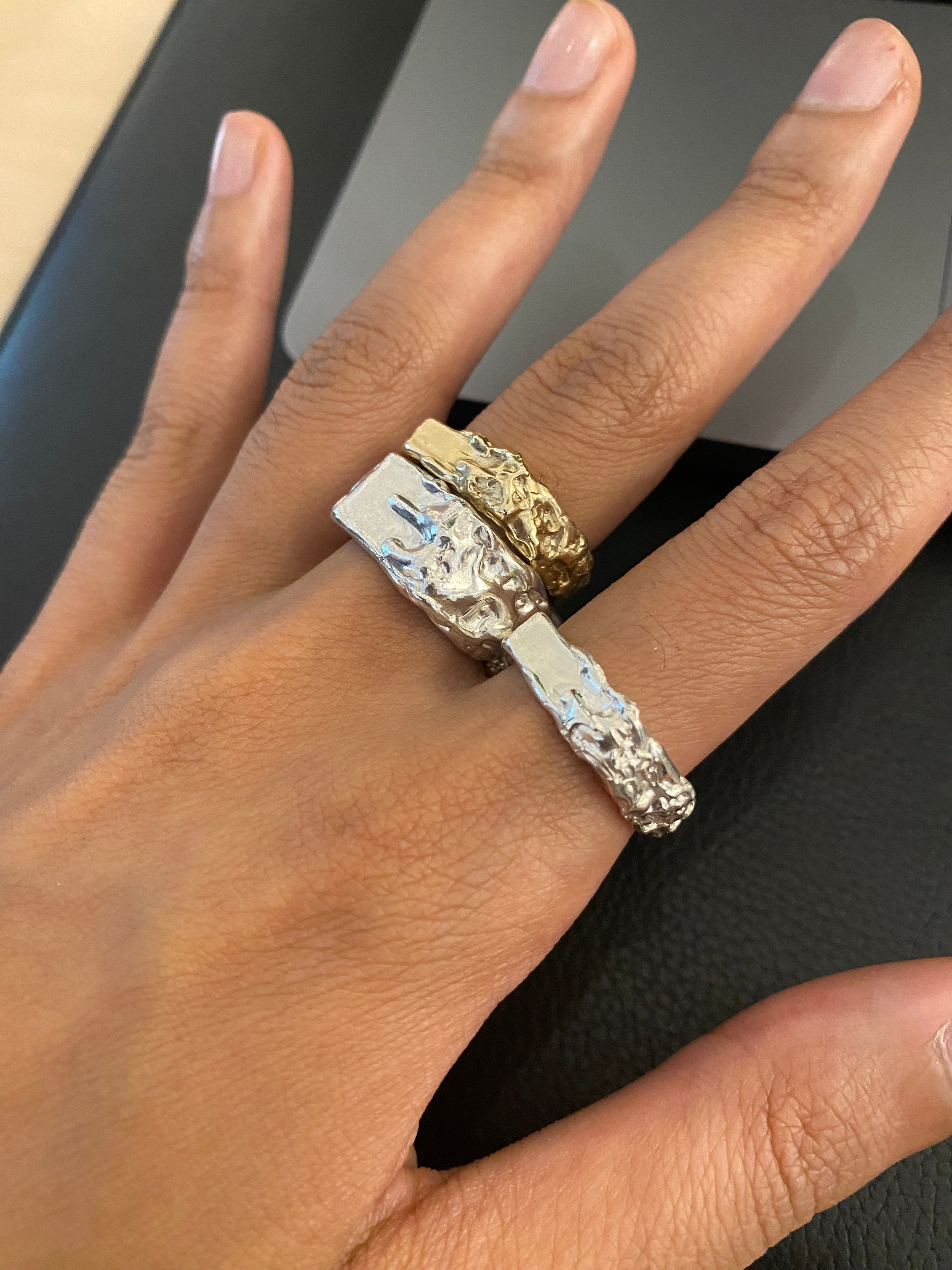 Melting away ring - gold