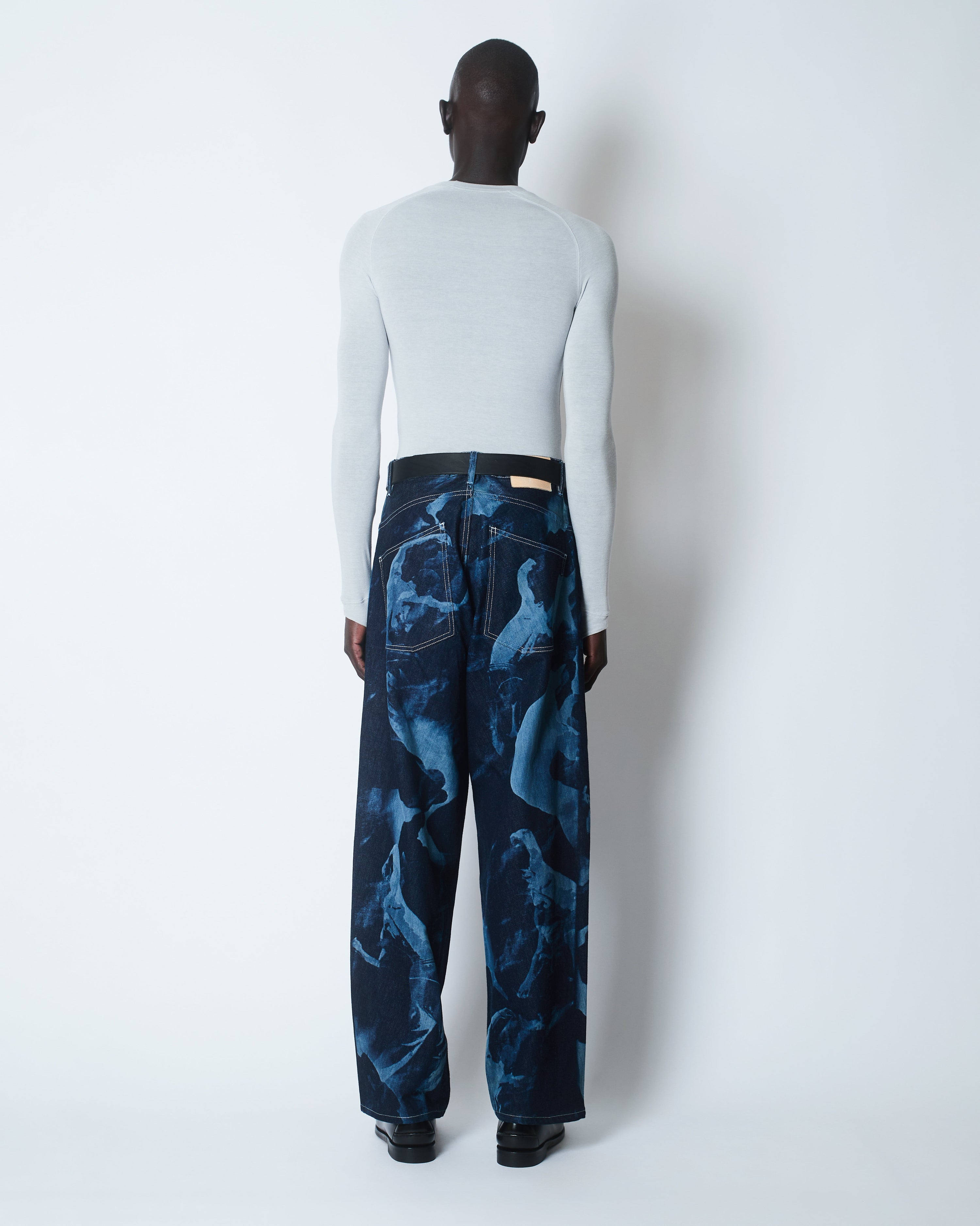 Metamorphosis kinetic cut engraved jeans denim indigo / light blue