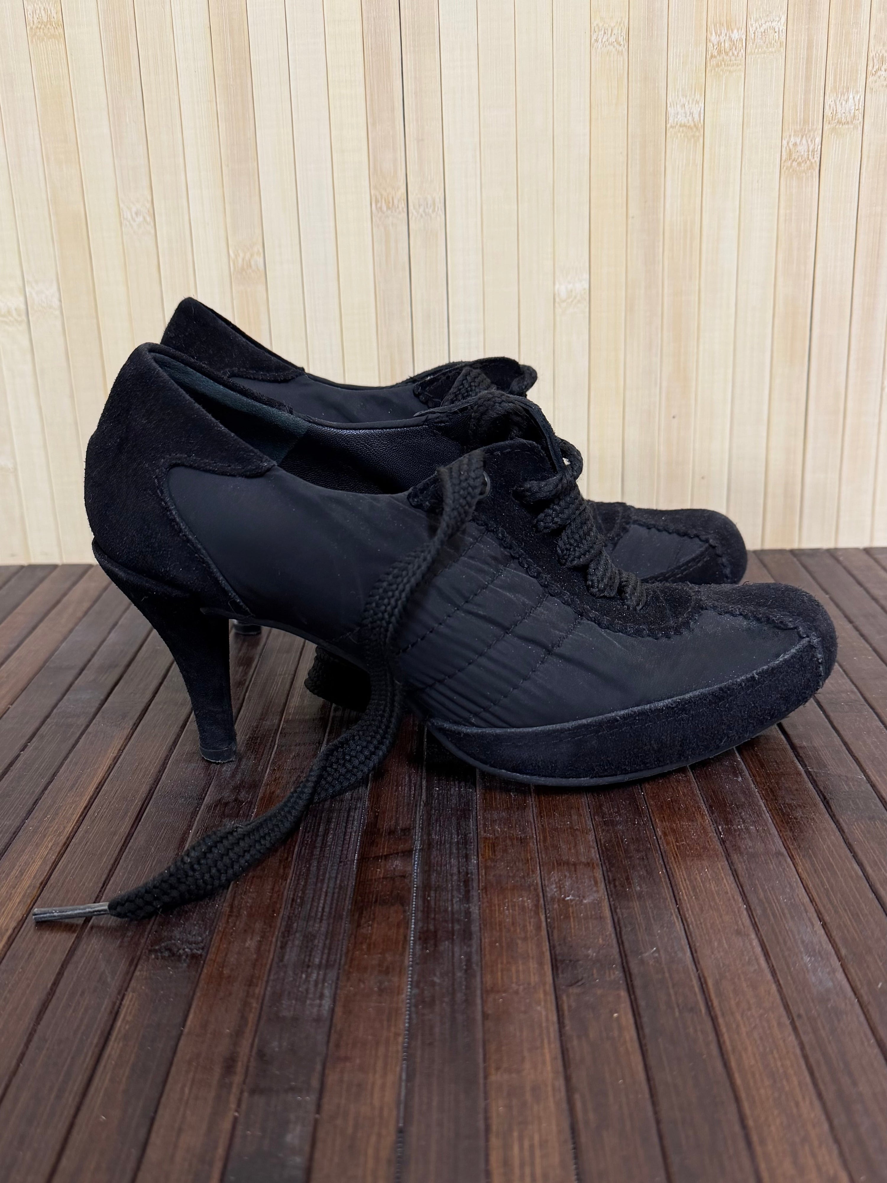 Sporty heels