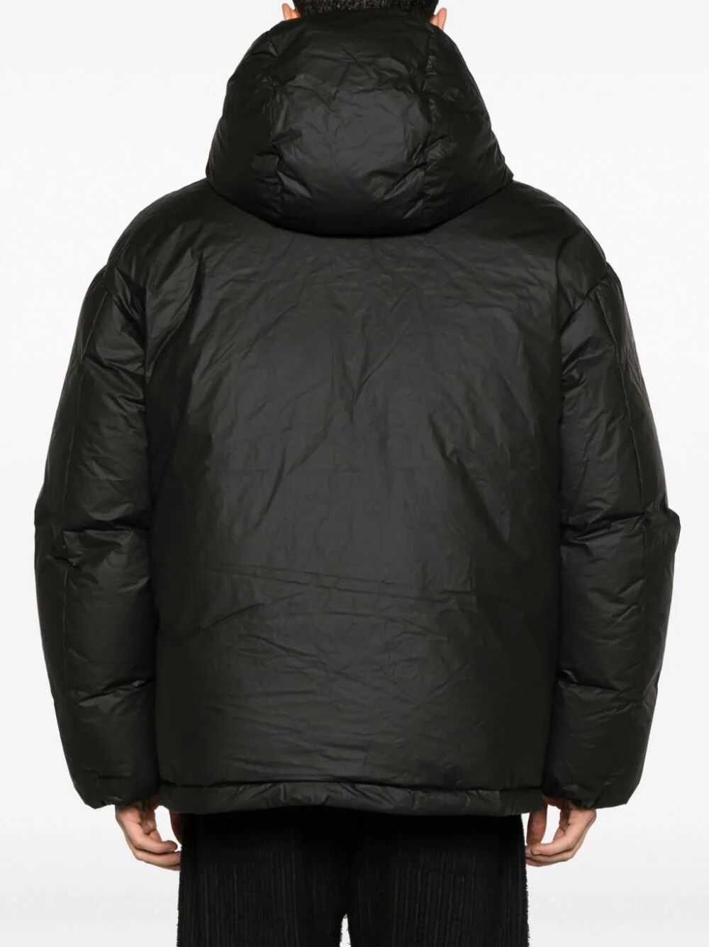 Latch down jacket