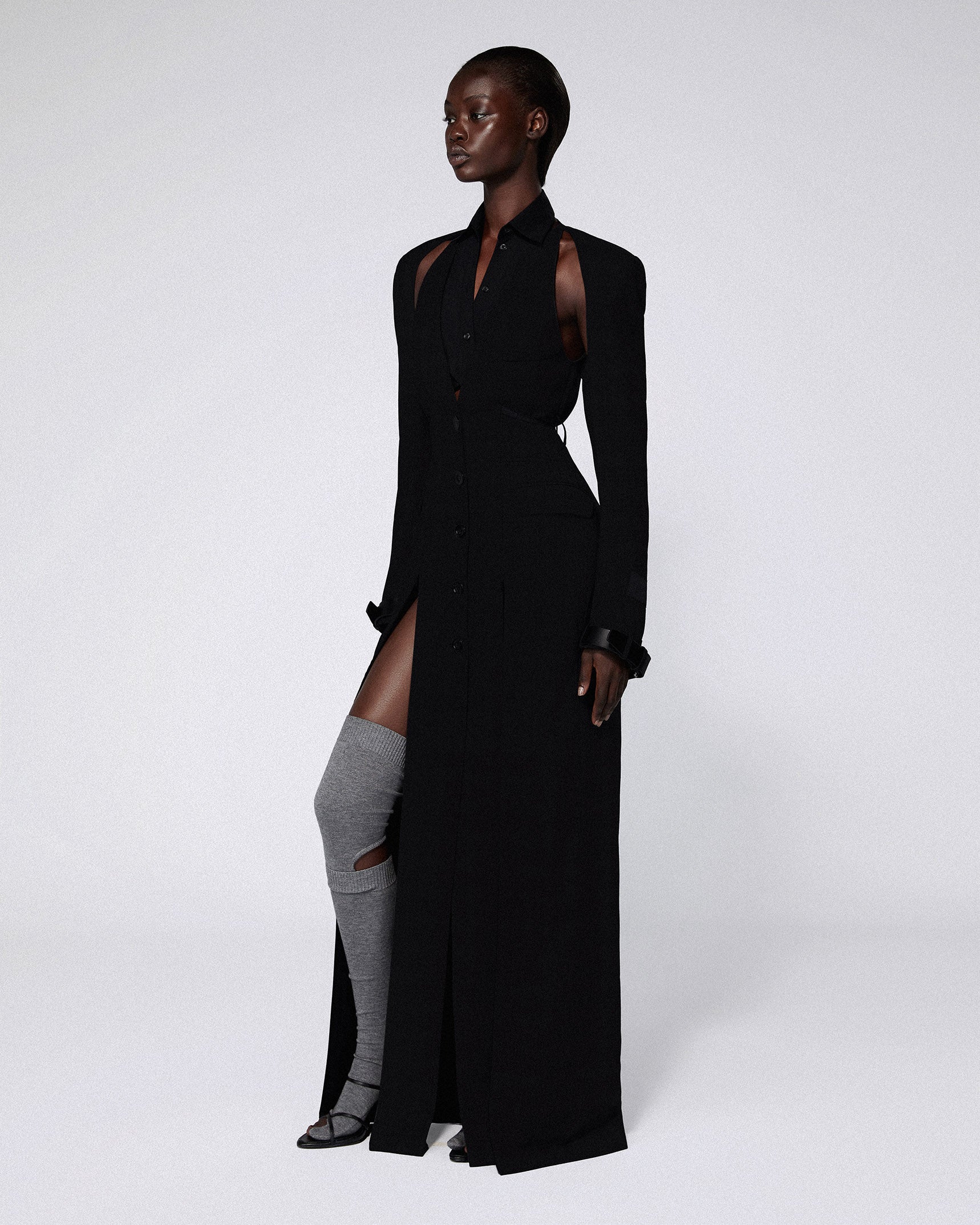Serpentine coat black