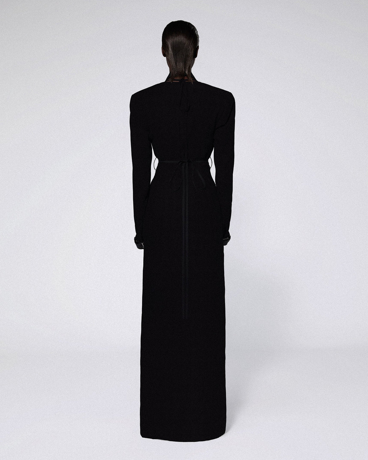 Serpentine coat black