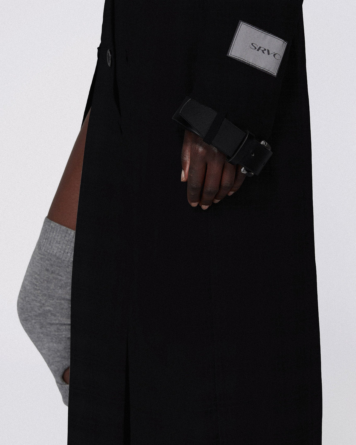 Serpentine coat black