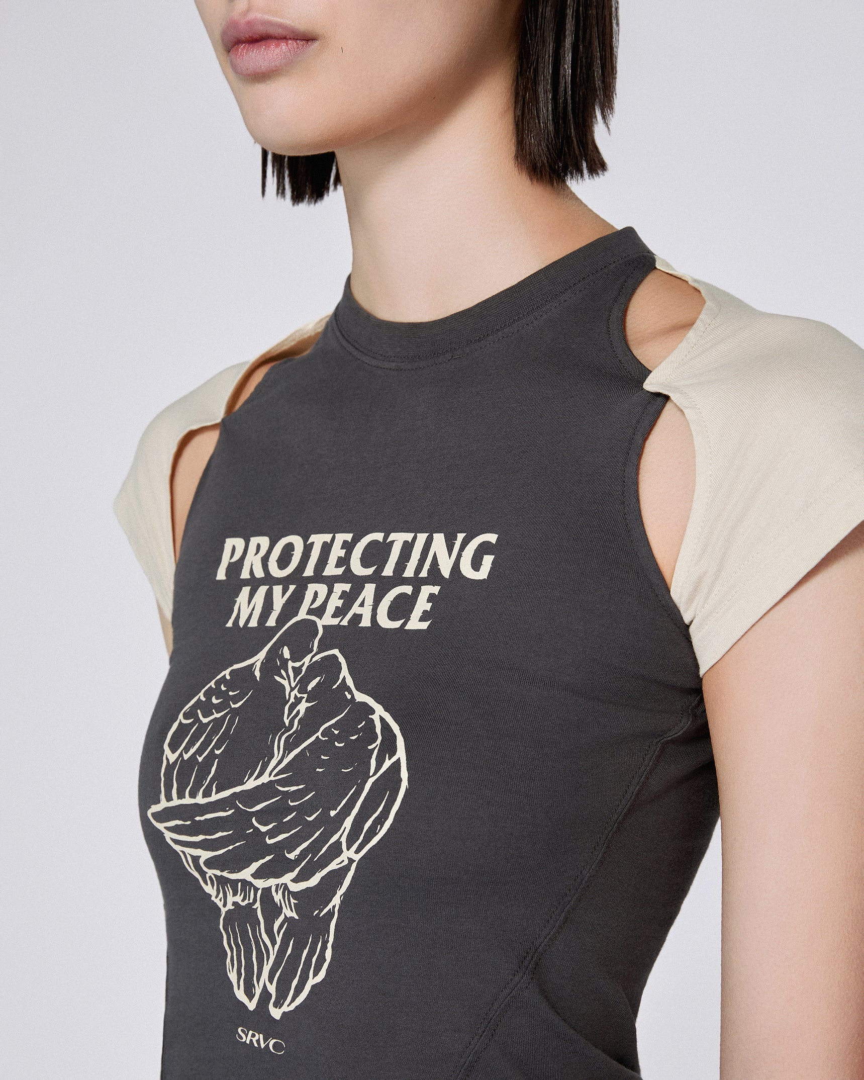 Protecting my peace tee grey