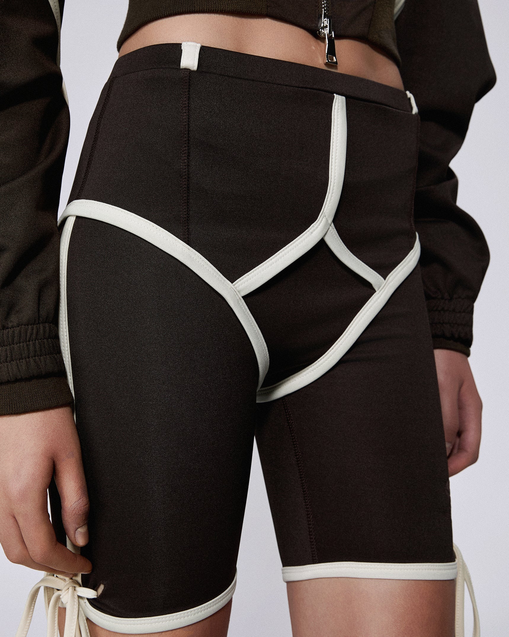 Long john shorts with tabis brown