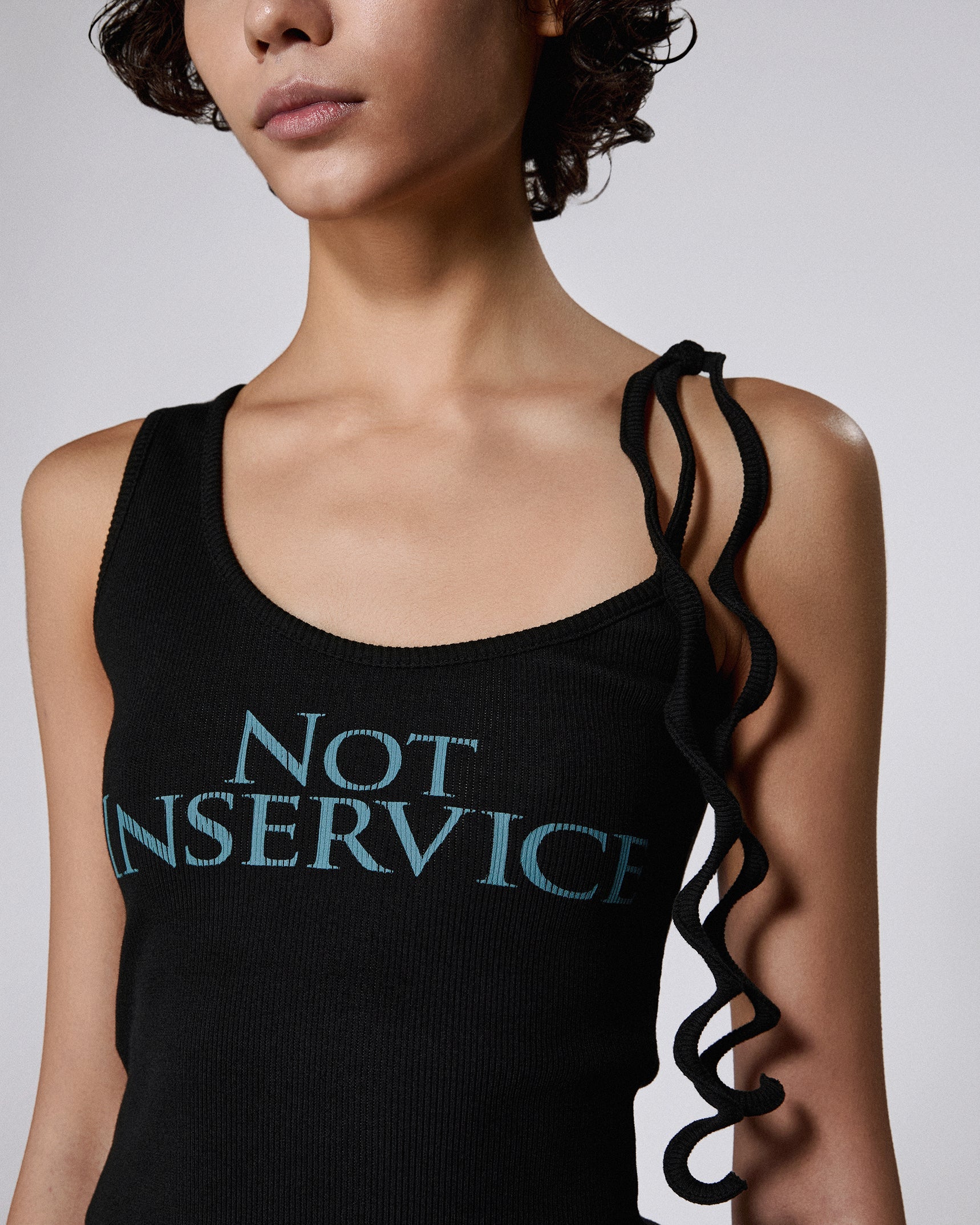 Strap vest black