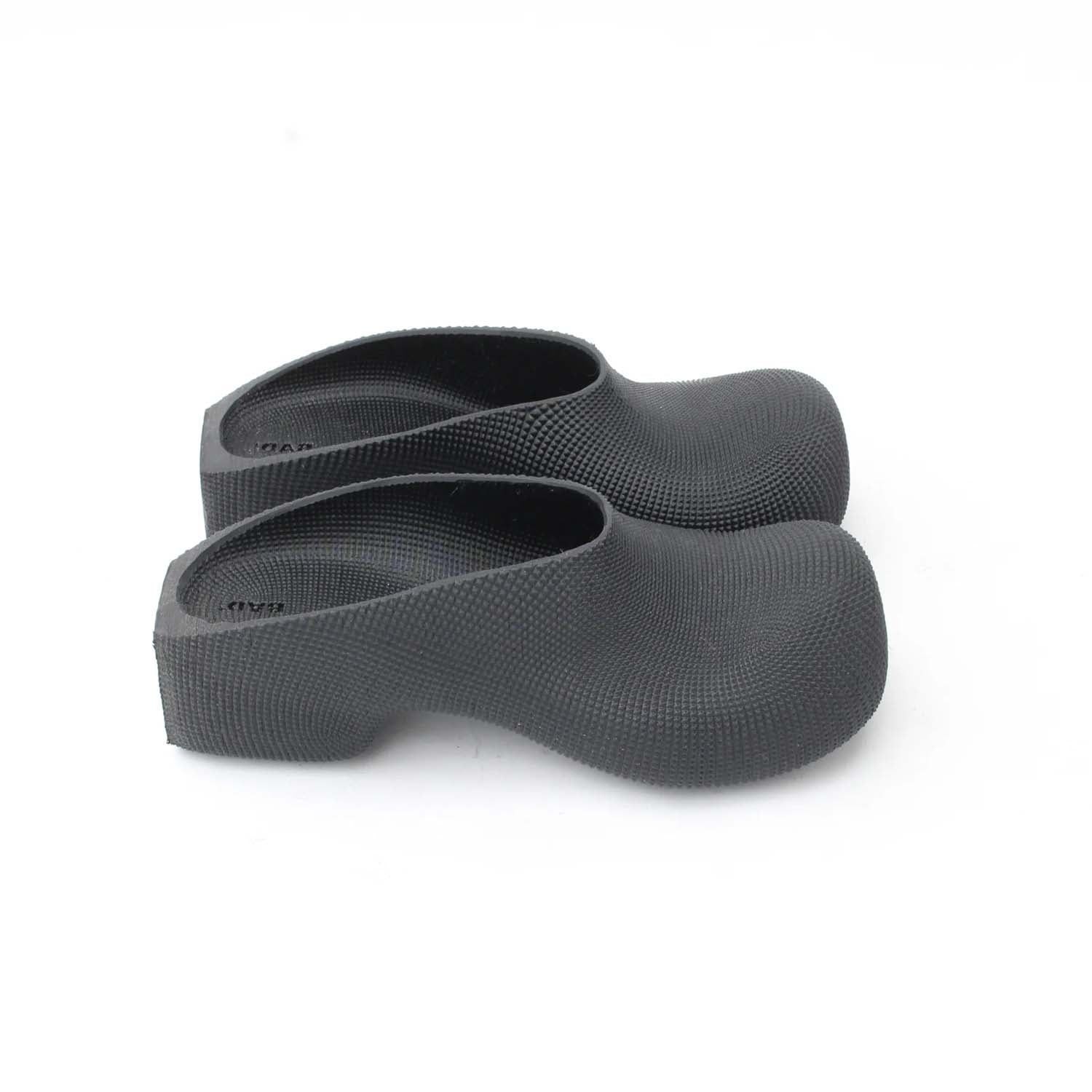 Heeled clogs - black