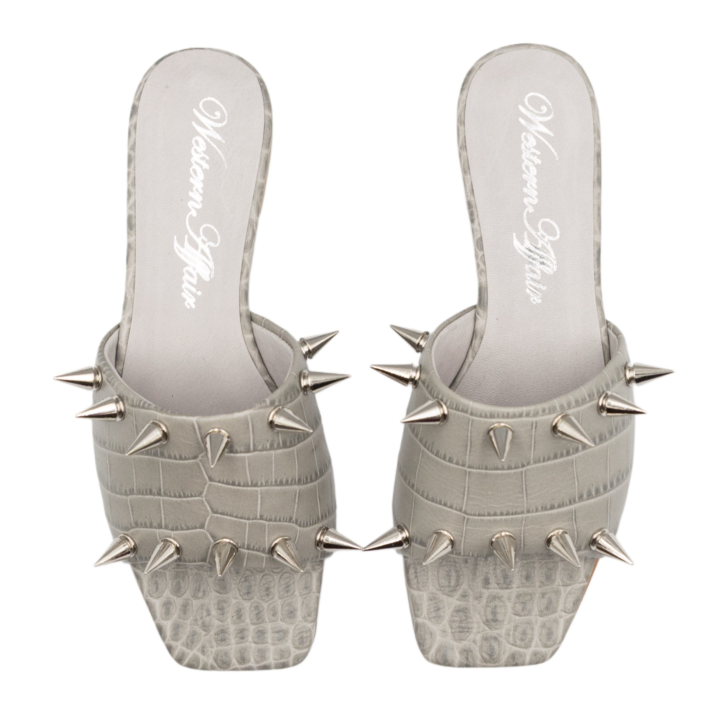 Spotlight flats in dove
