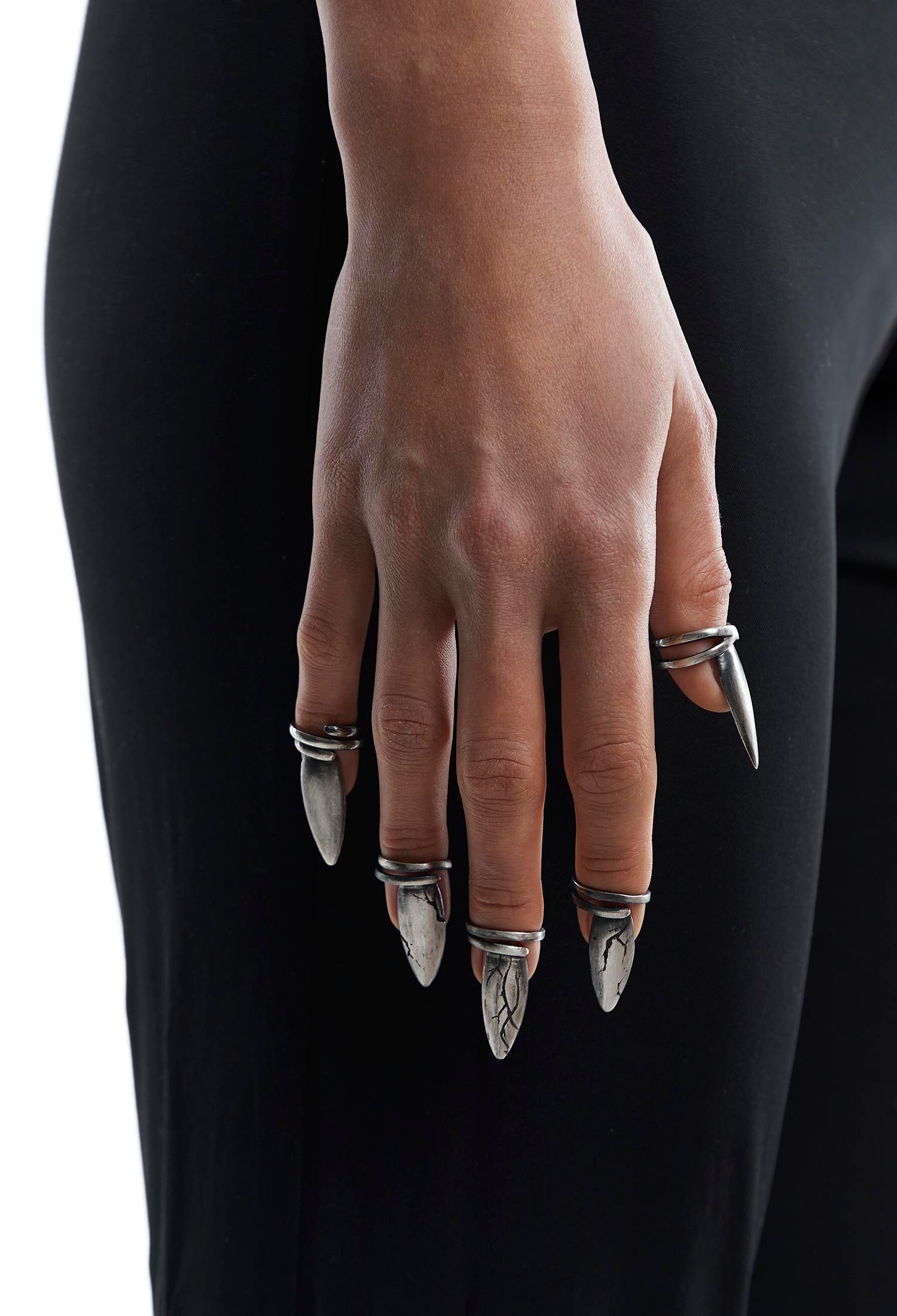 Regular claw (grimy)