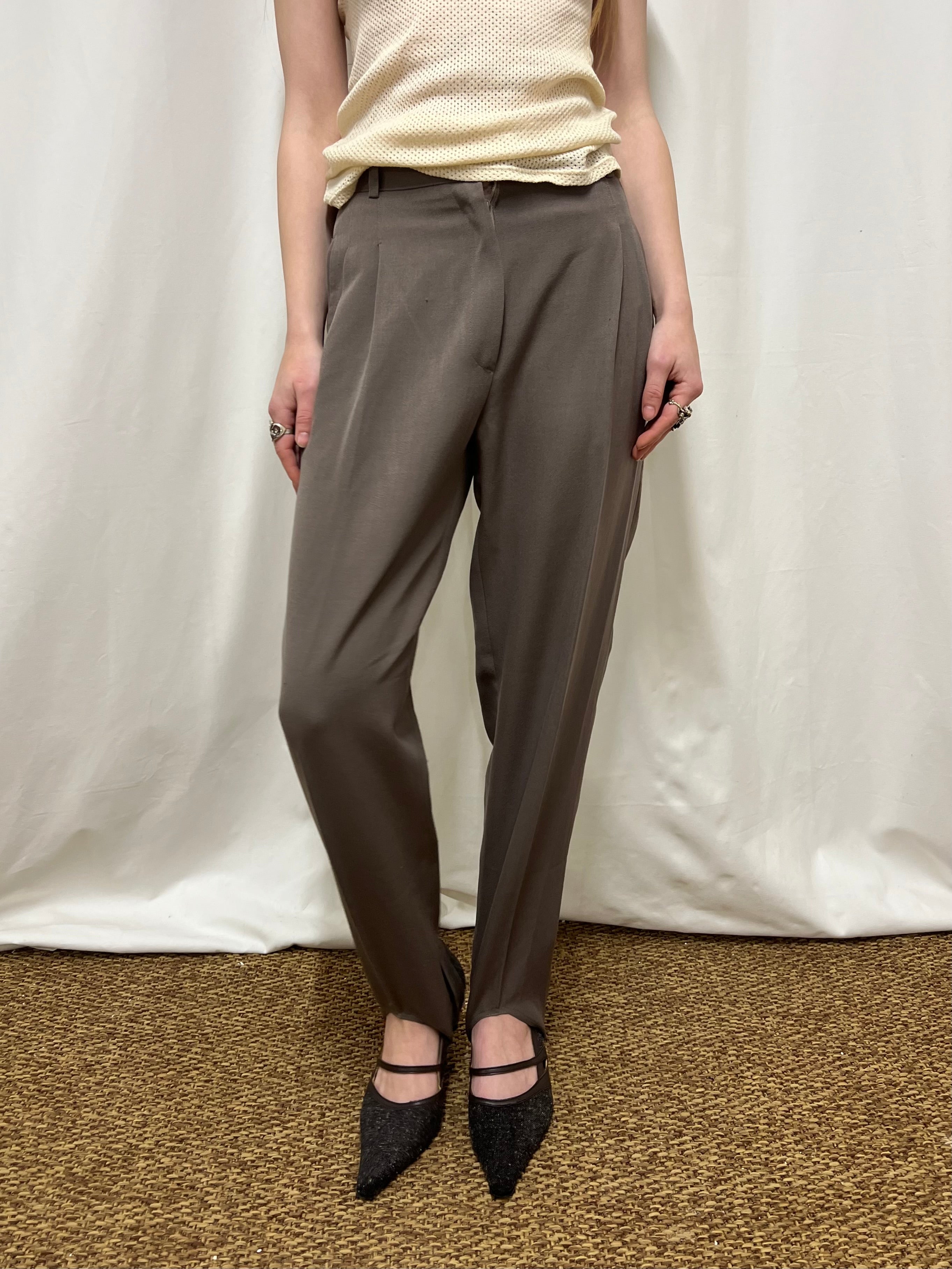 Stirrup pants