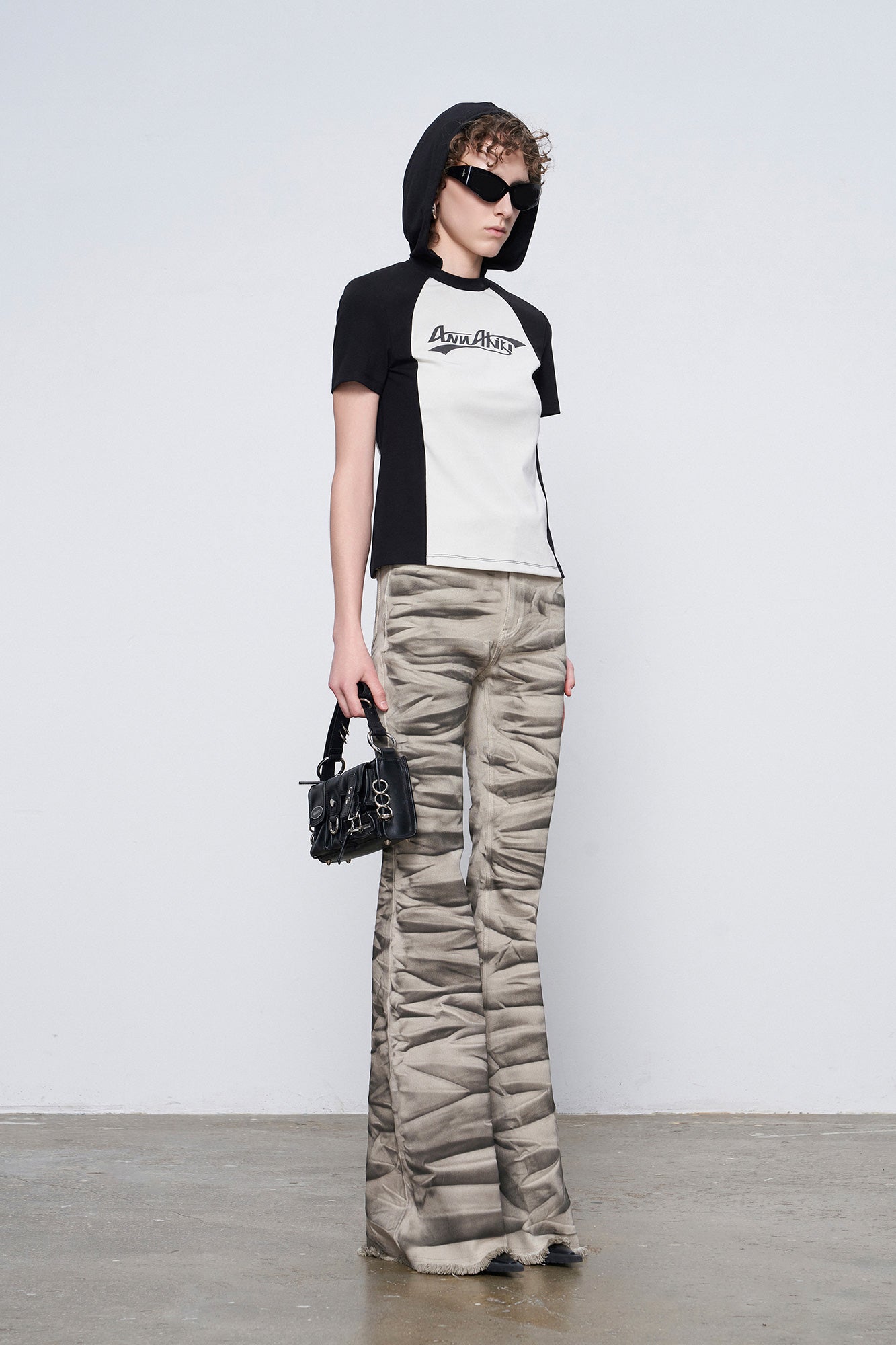 Logo patch work color t-shirt