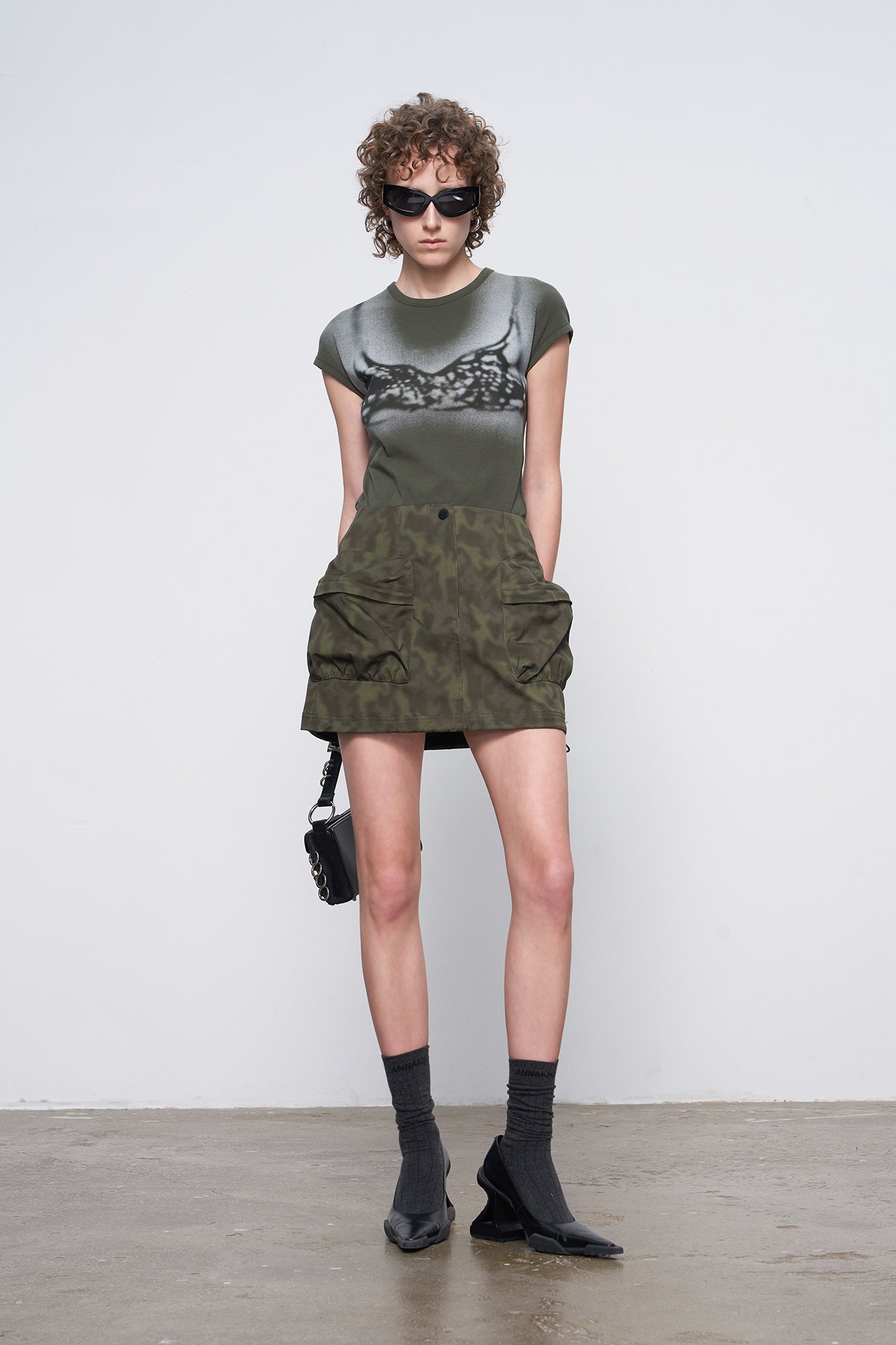 Printed t-shirt with rotator sleeves