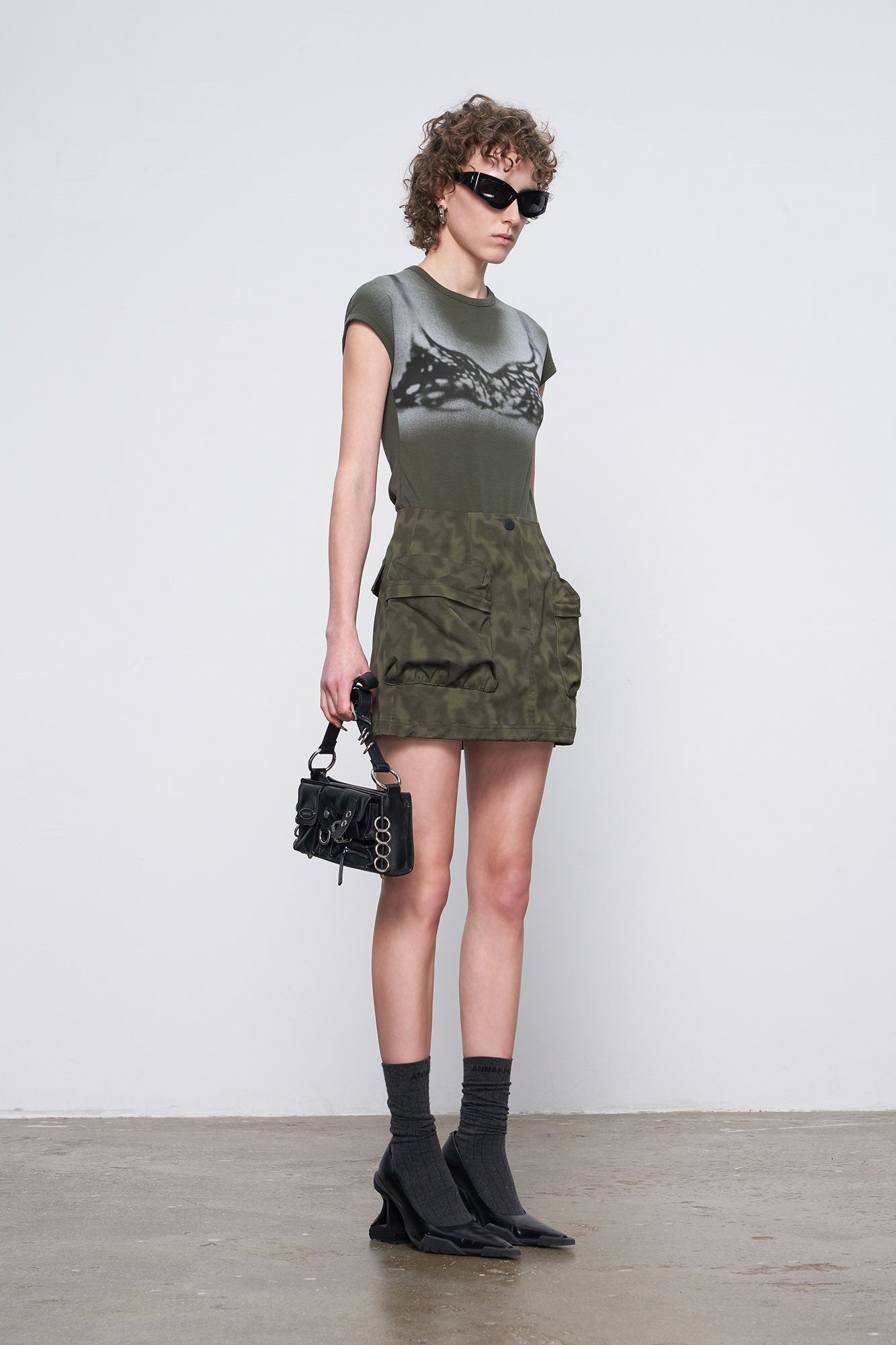 Printed t-shirt with rotator sleeves