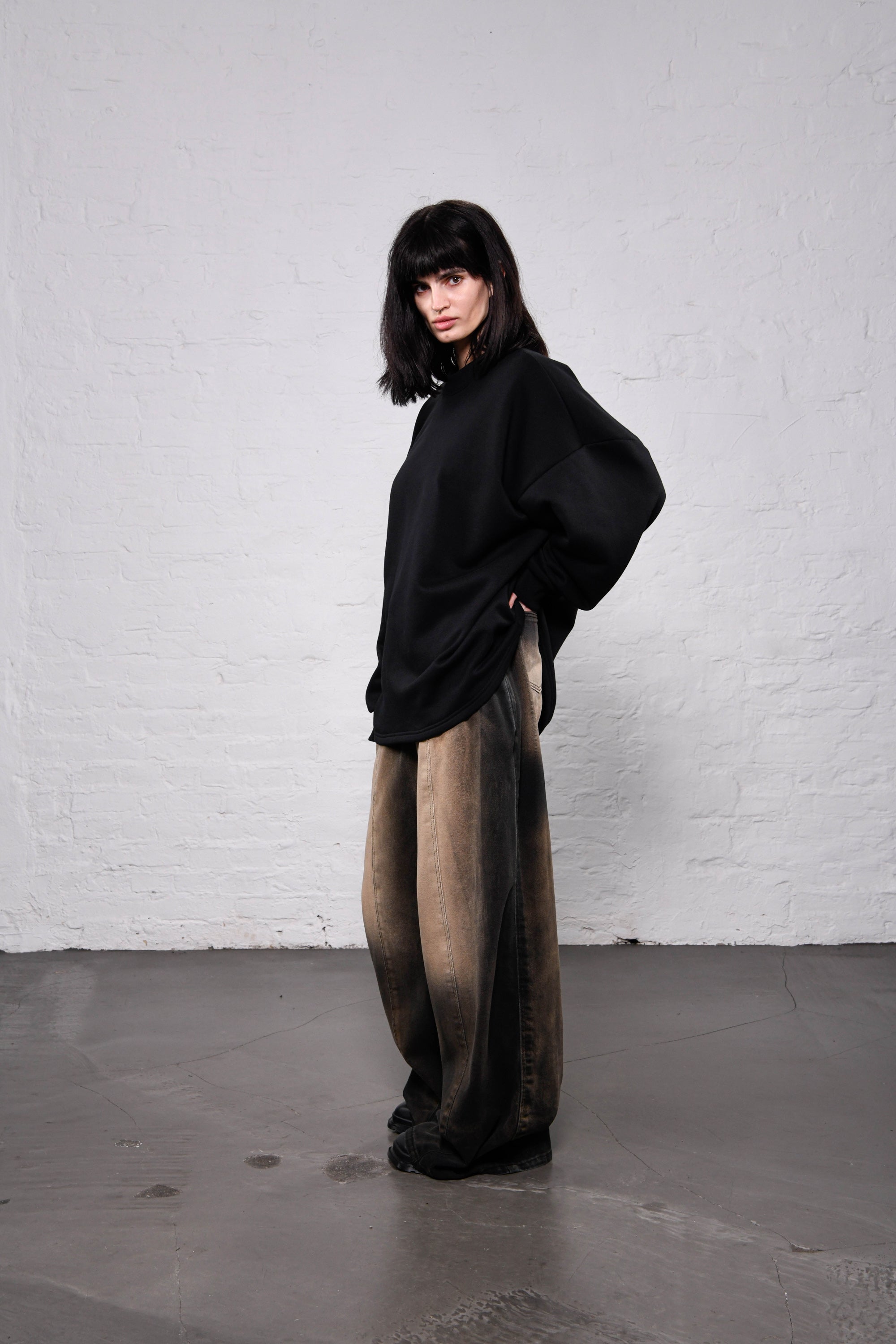 Sunday sweater black