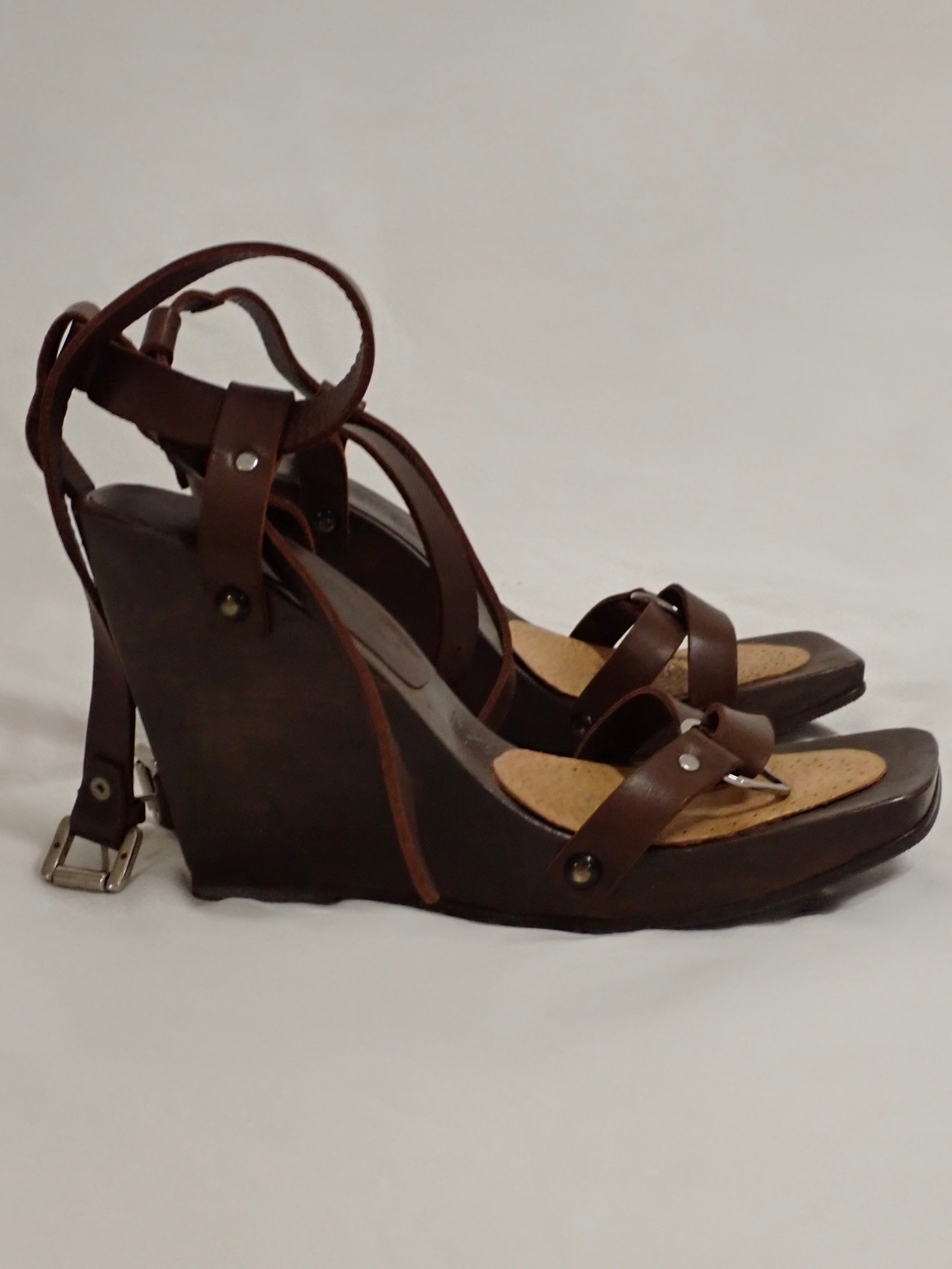 Wedge sandals