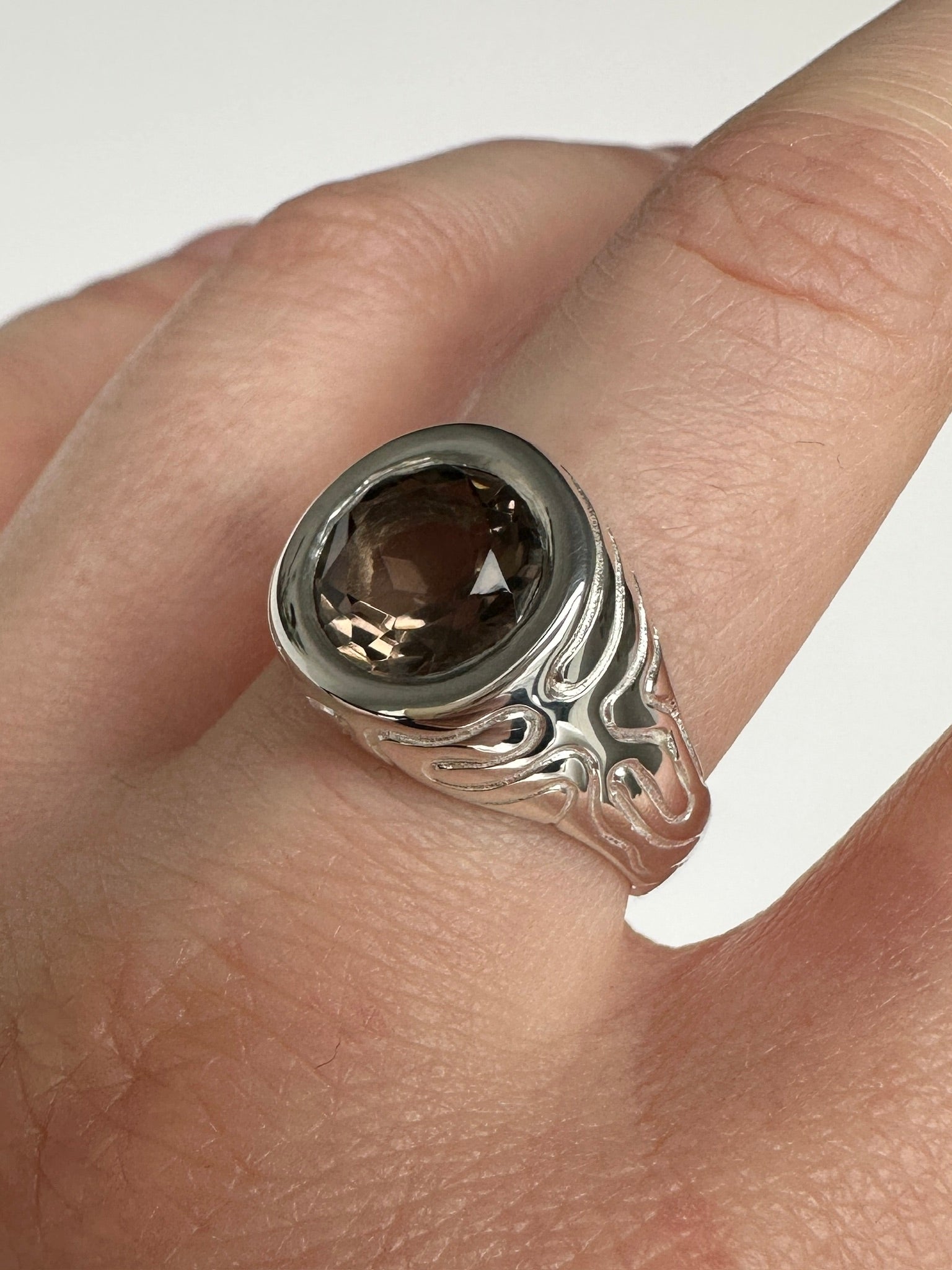Island cocktail ring