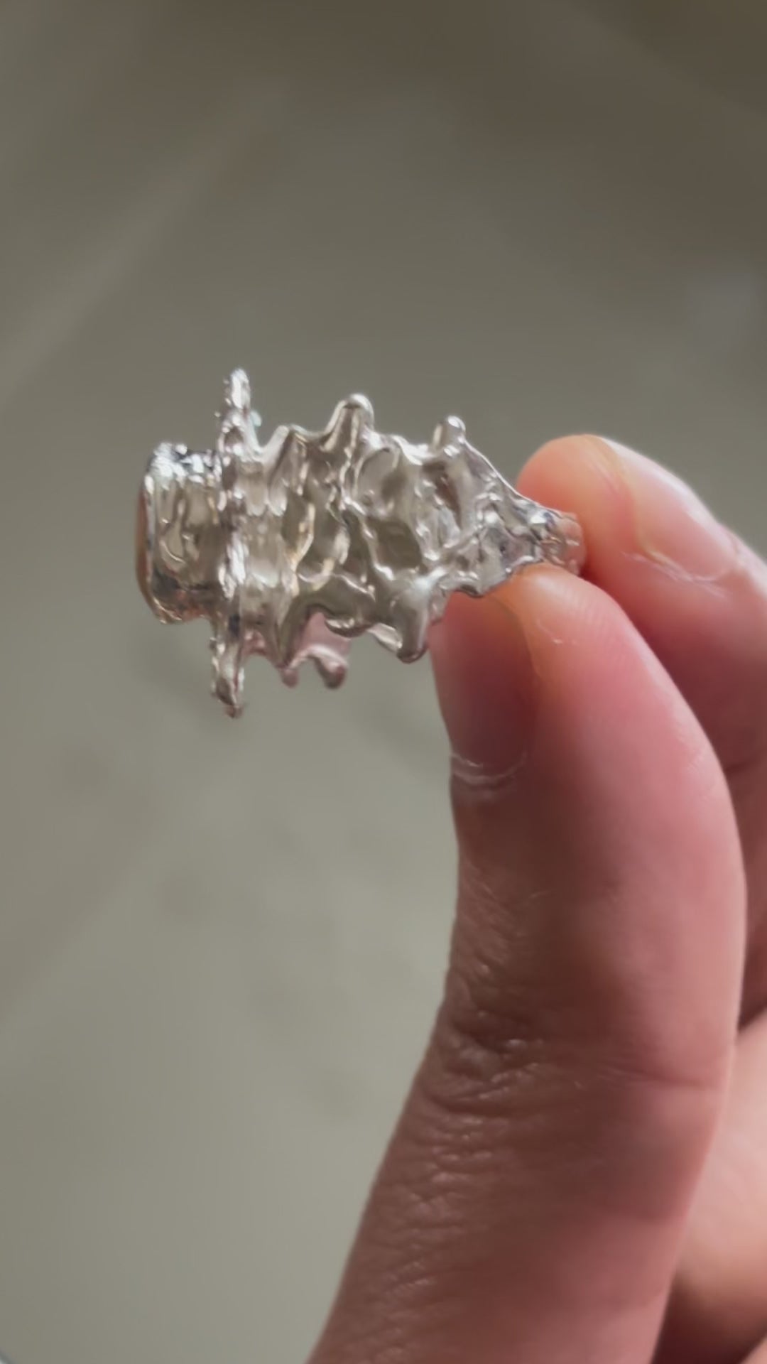 Framed fragment ring - size o