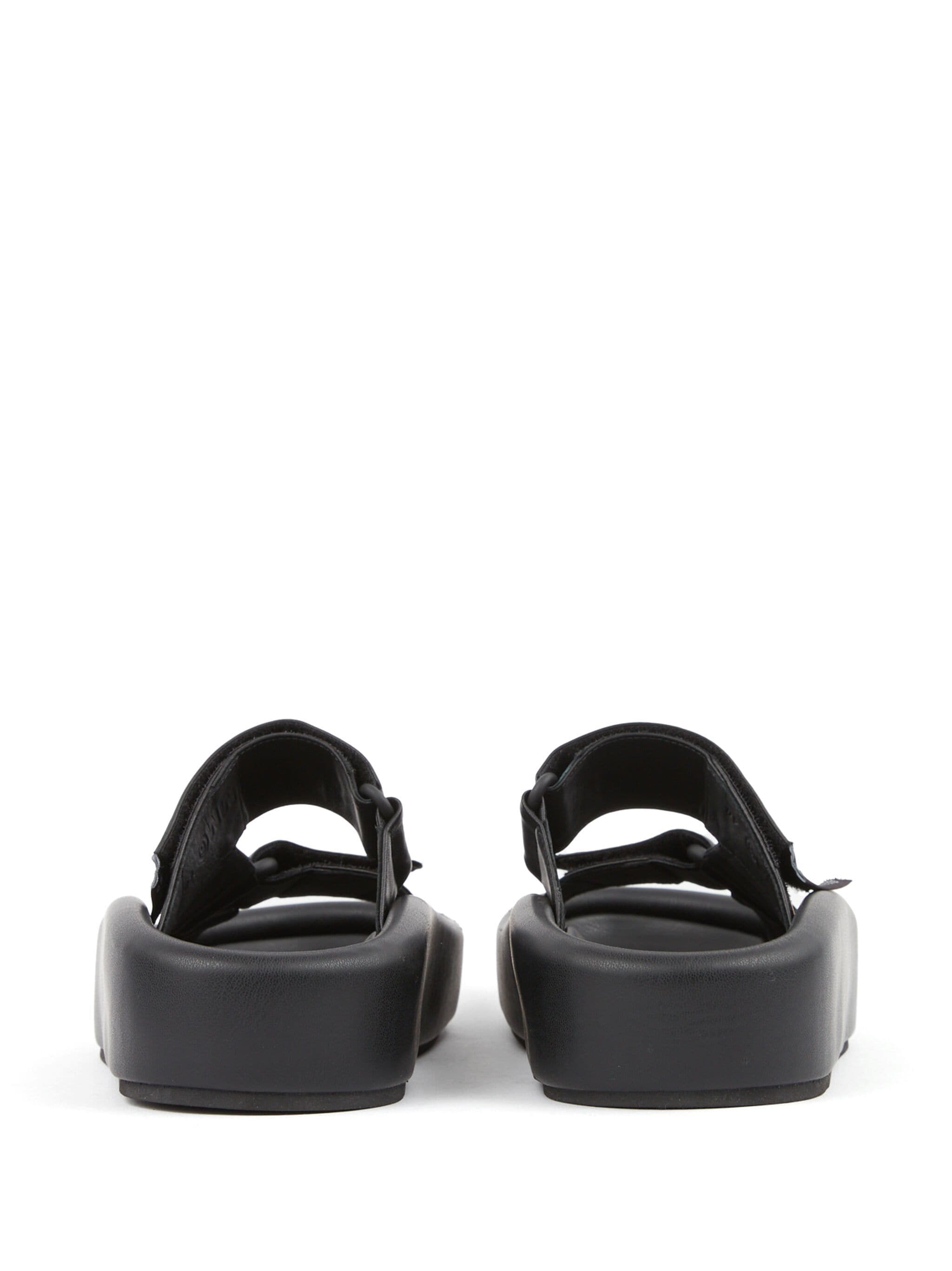 Sandal