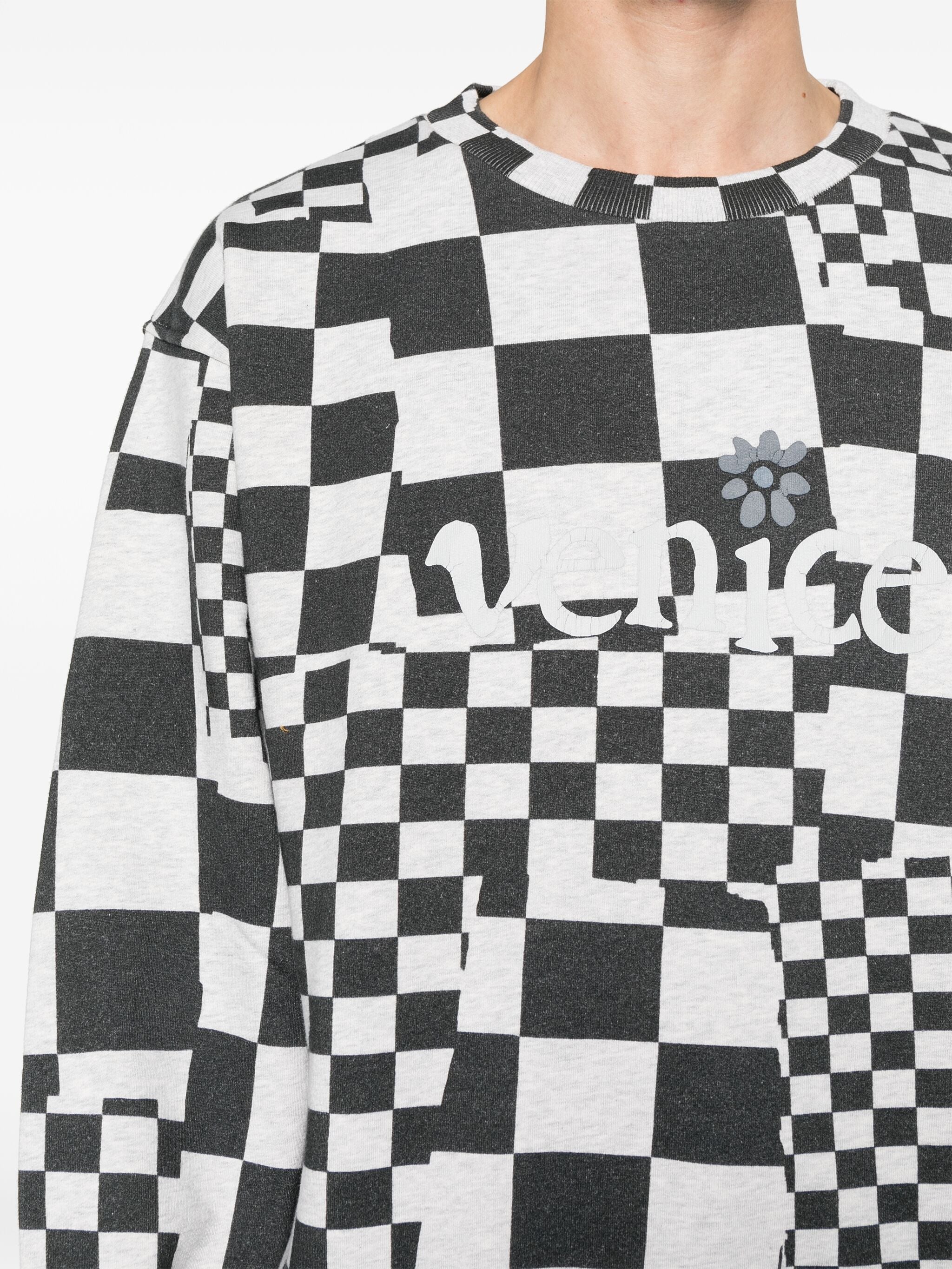 Men venice checker crewneck knit