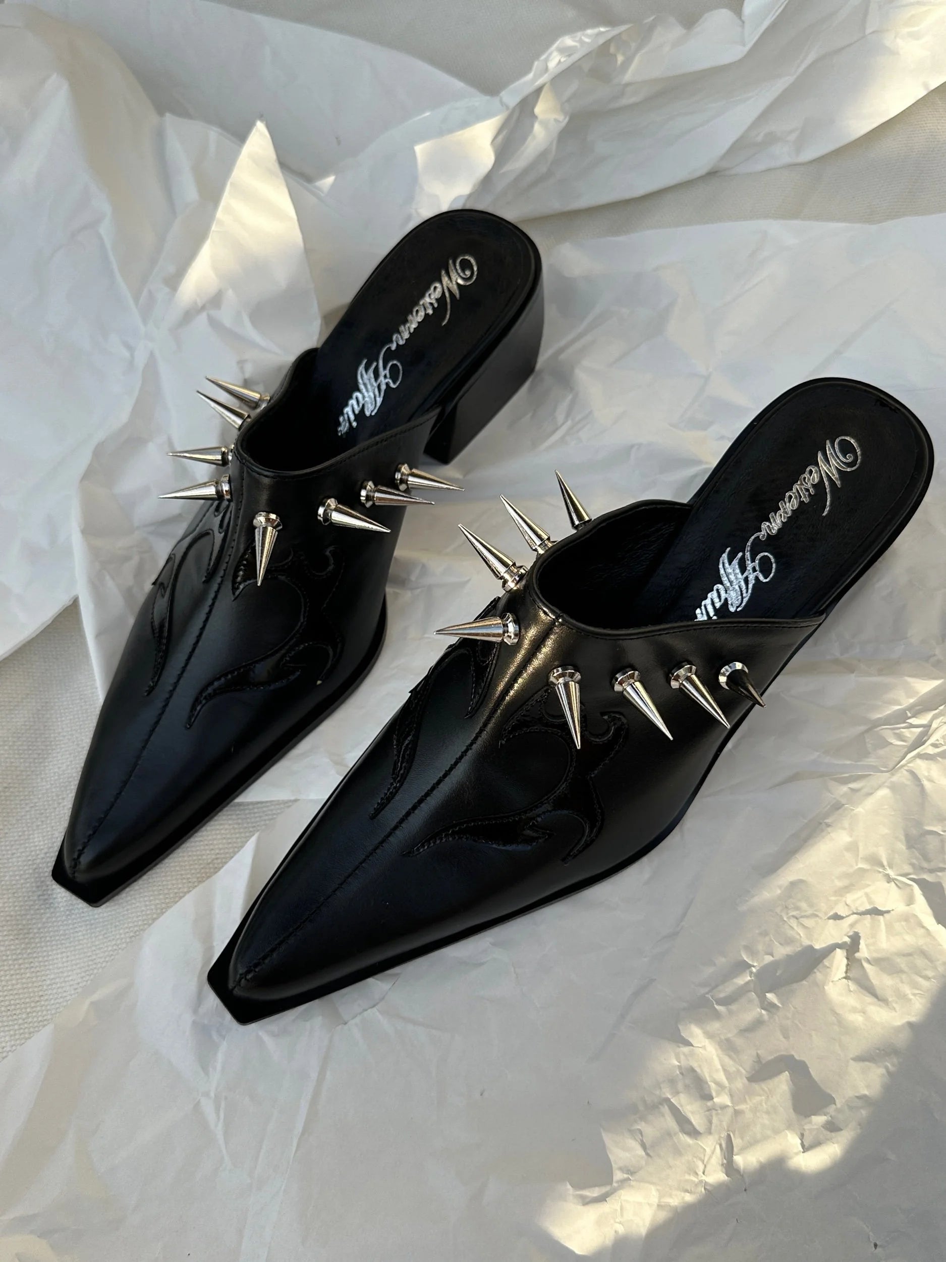 Bronc x tribal mules
