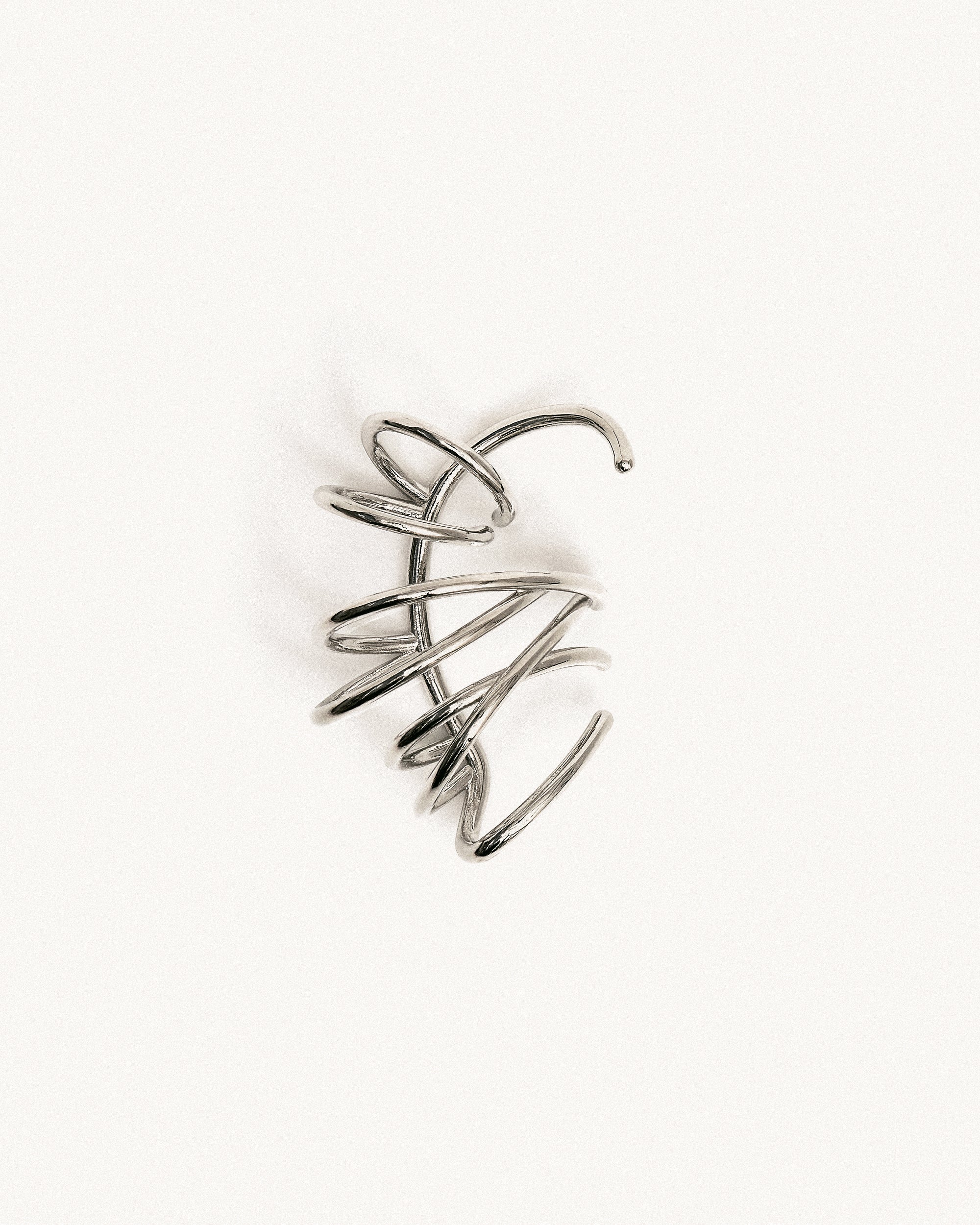 Orbit ear cuff