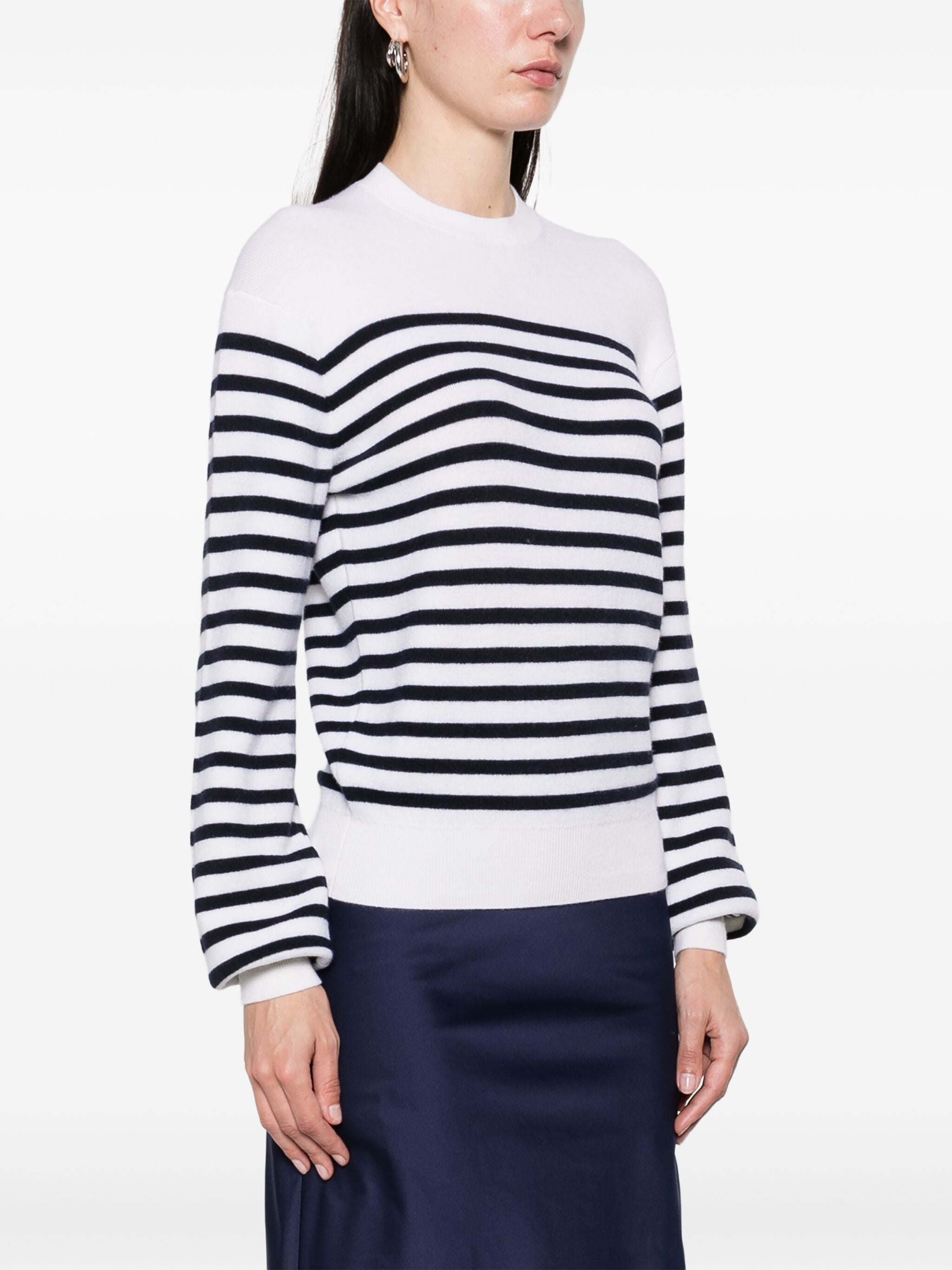 Viola sweater