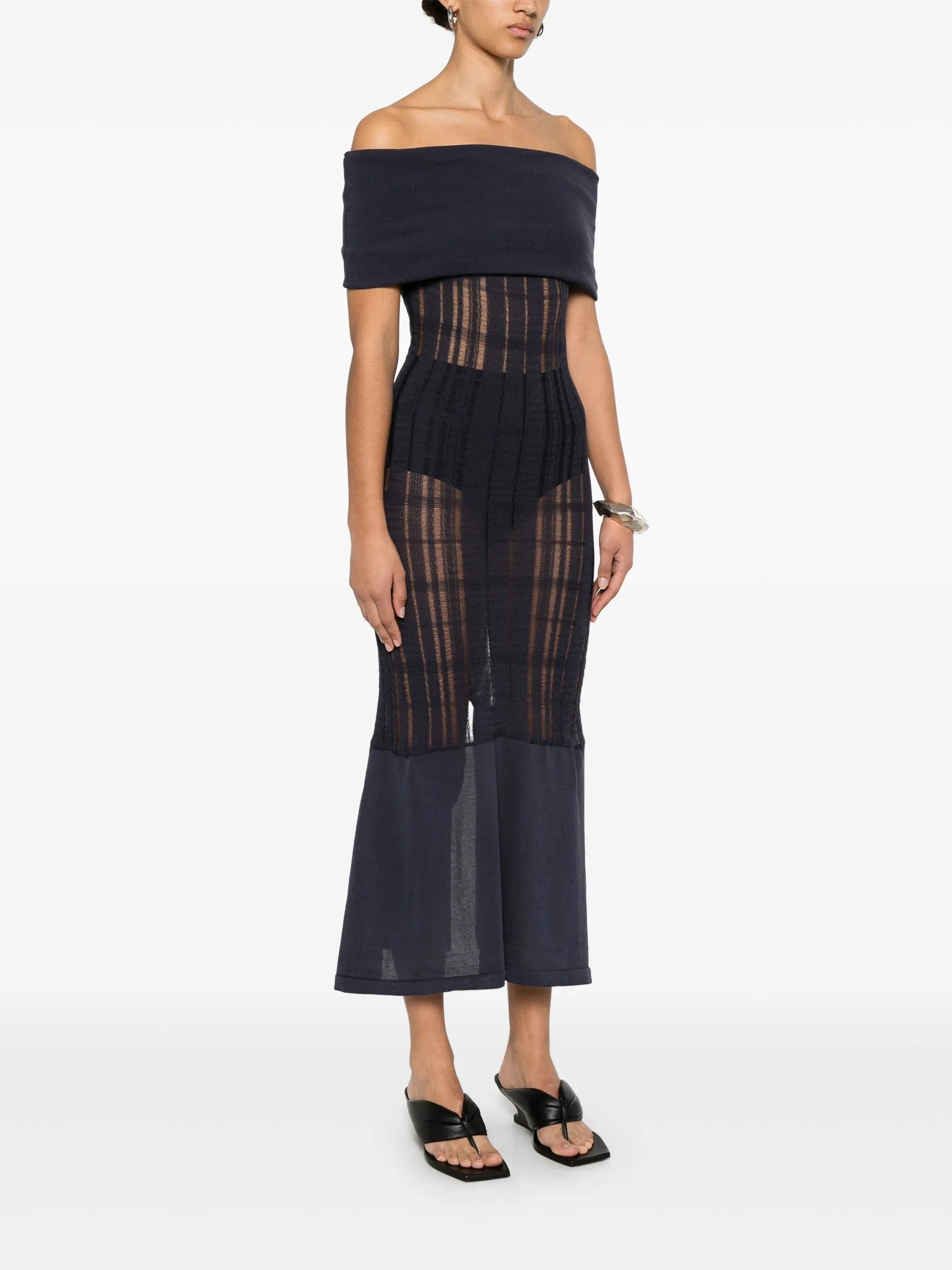 Cover dress