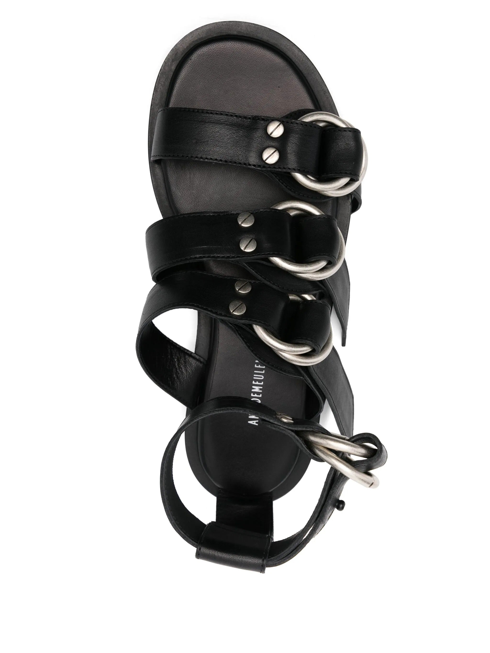 Smed sandal with metal rings