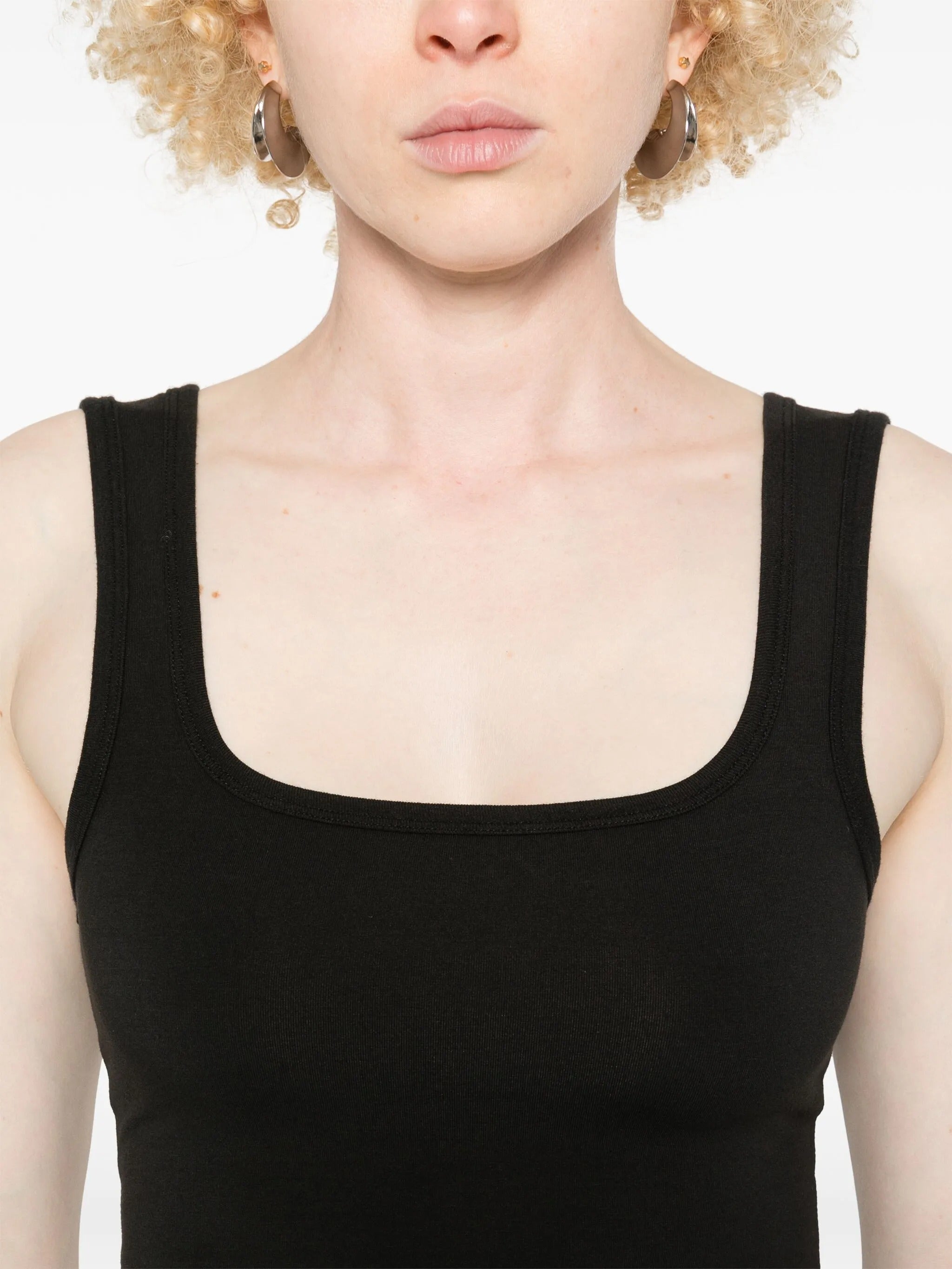Square neck tank soot