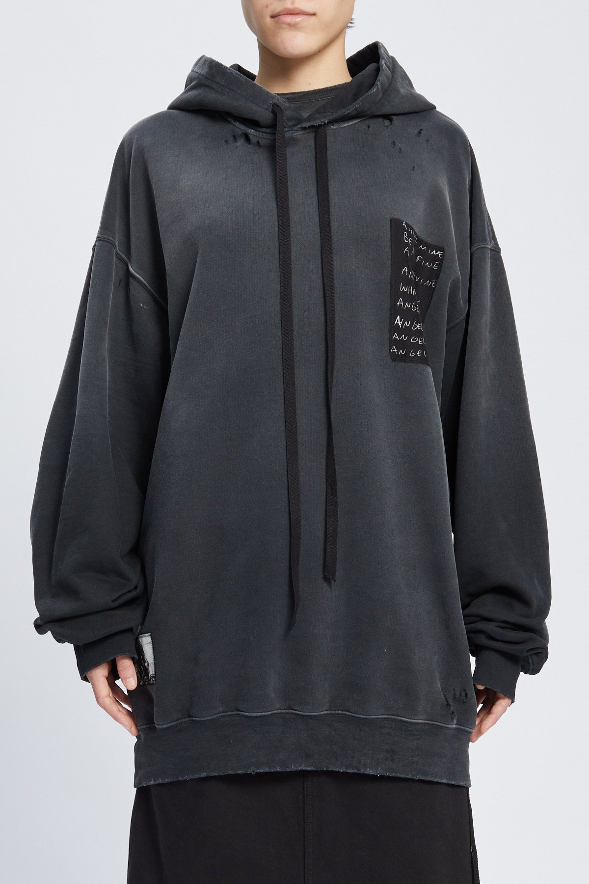 Annemarie high comfort hoody with printed patches