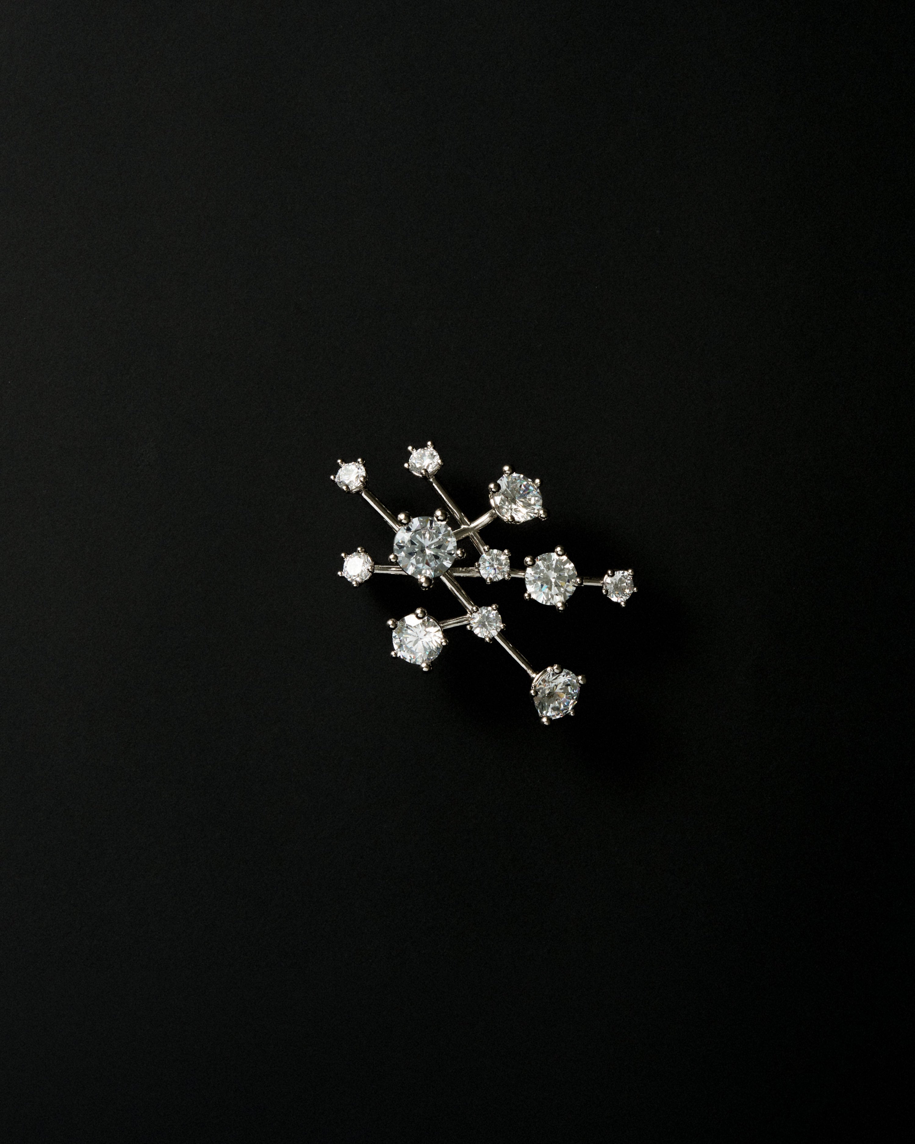 Diamanti nova brooch