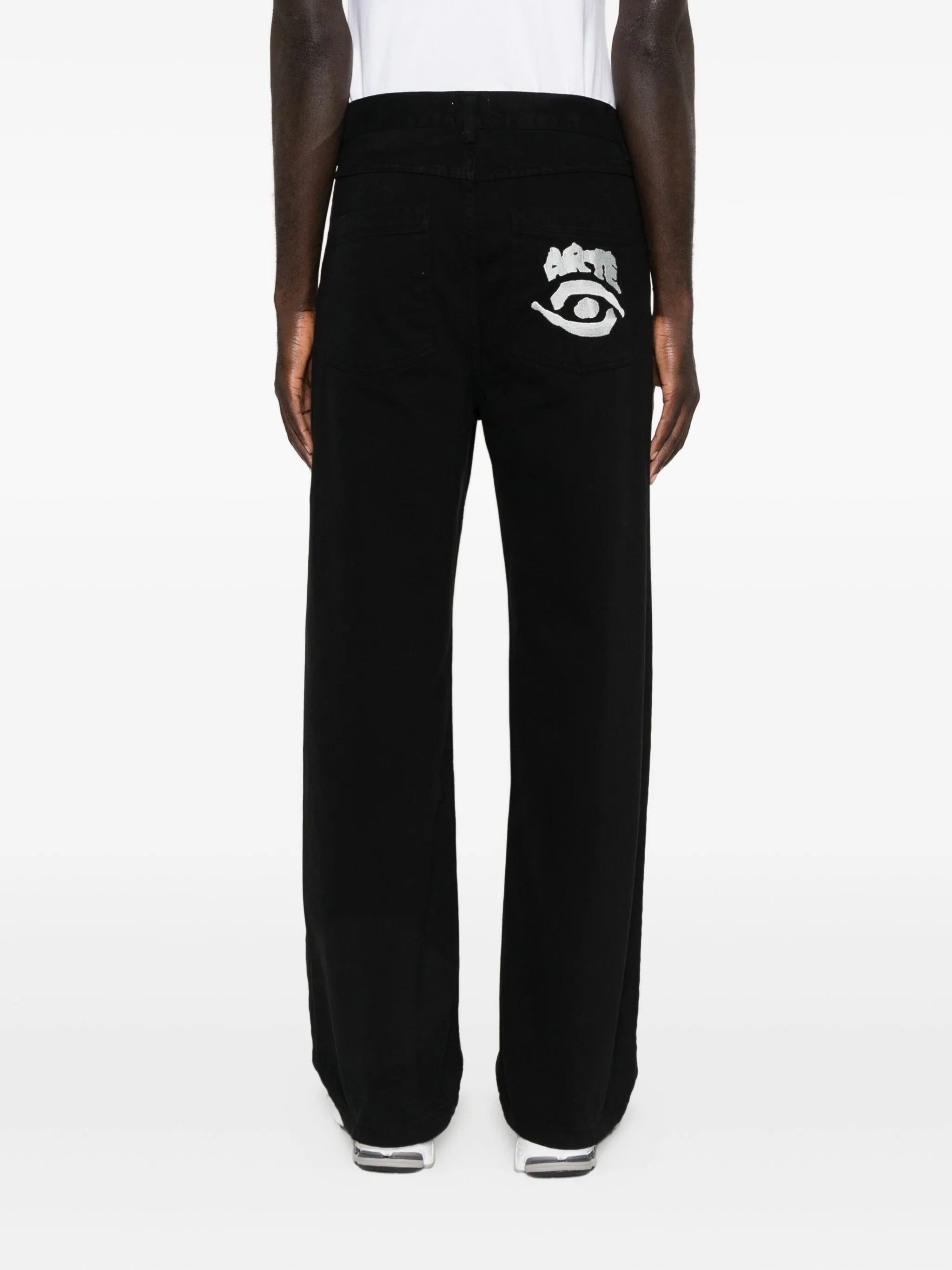 Back pocket graphic pants