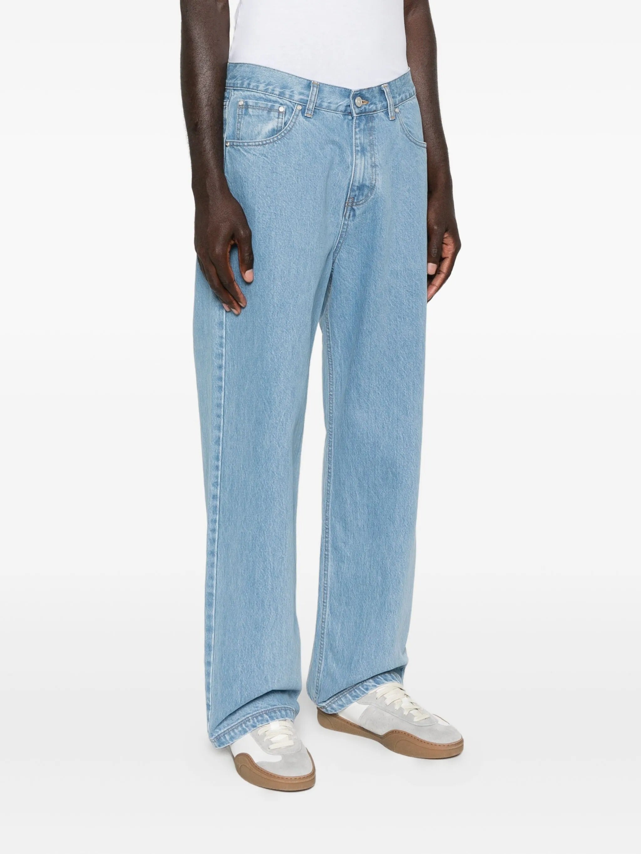 Back pocket graphic pants