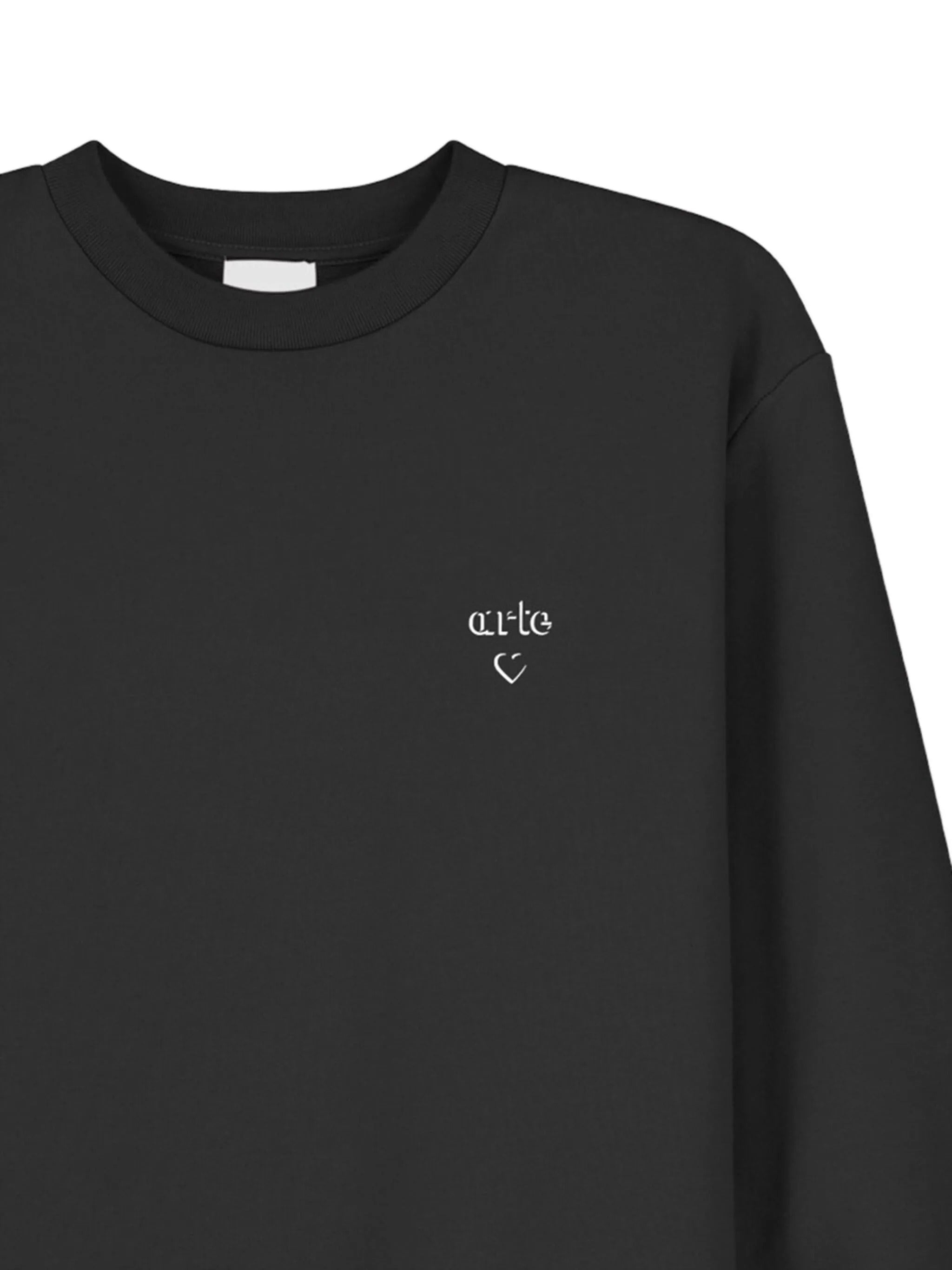 Arte heart crewneck