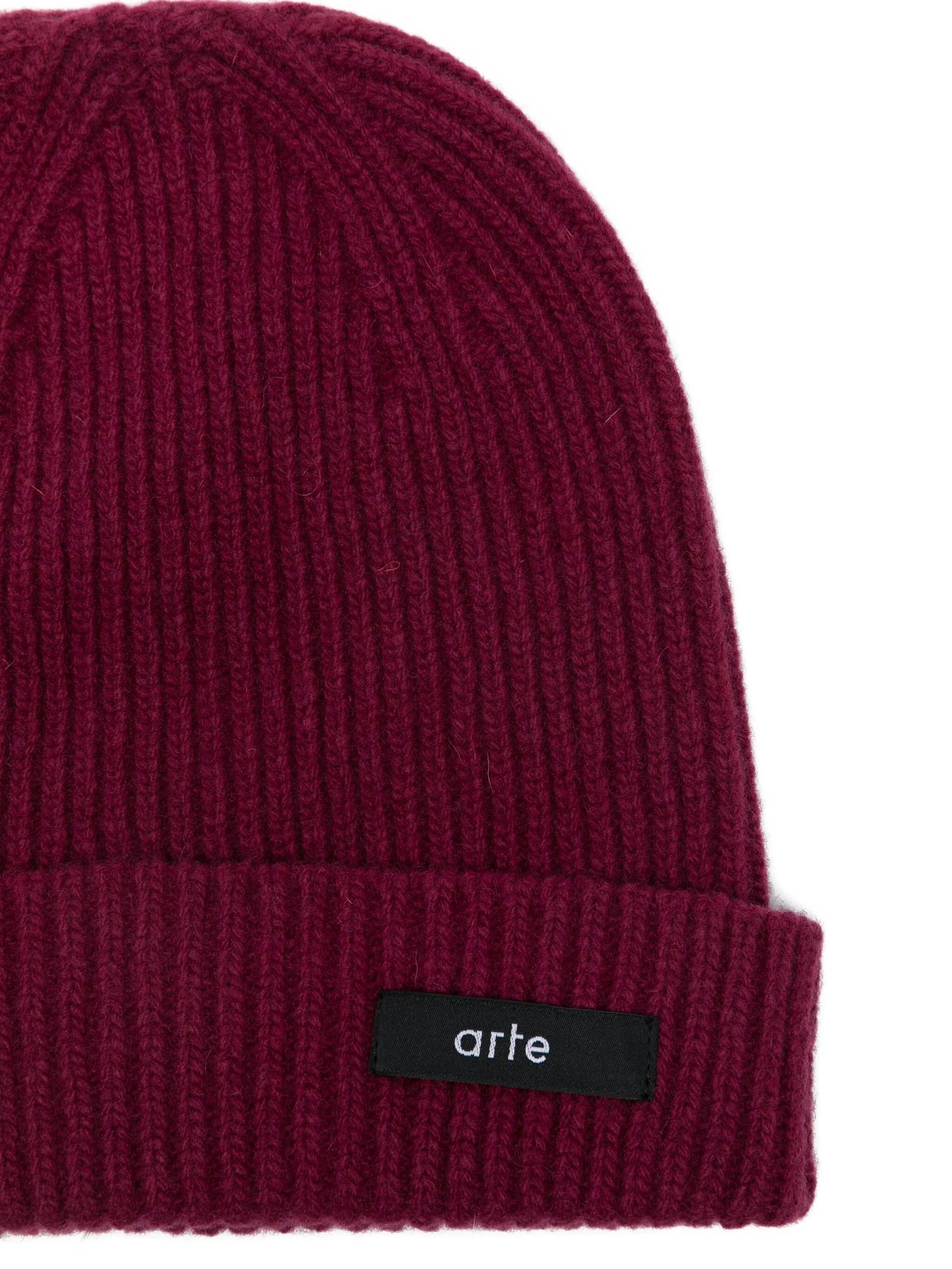 Label beanie